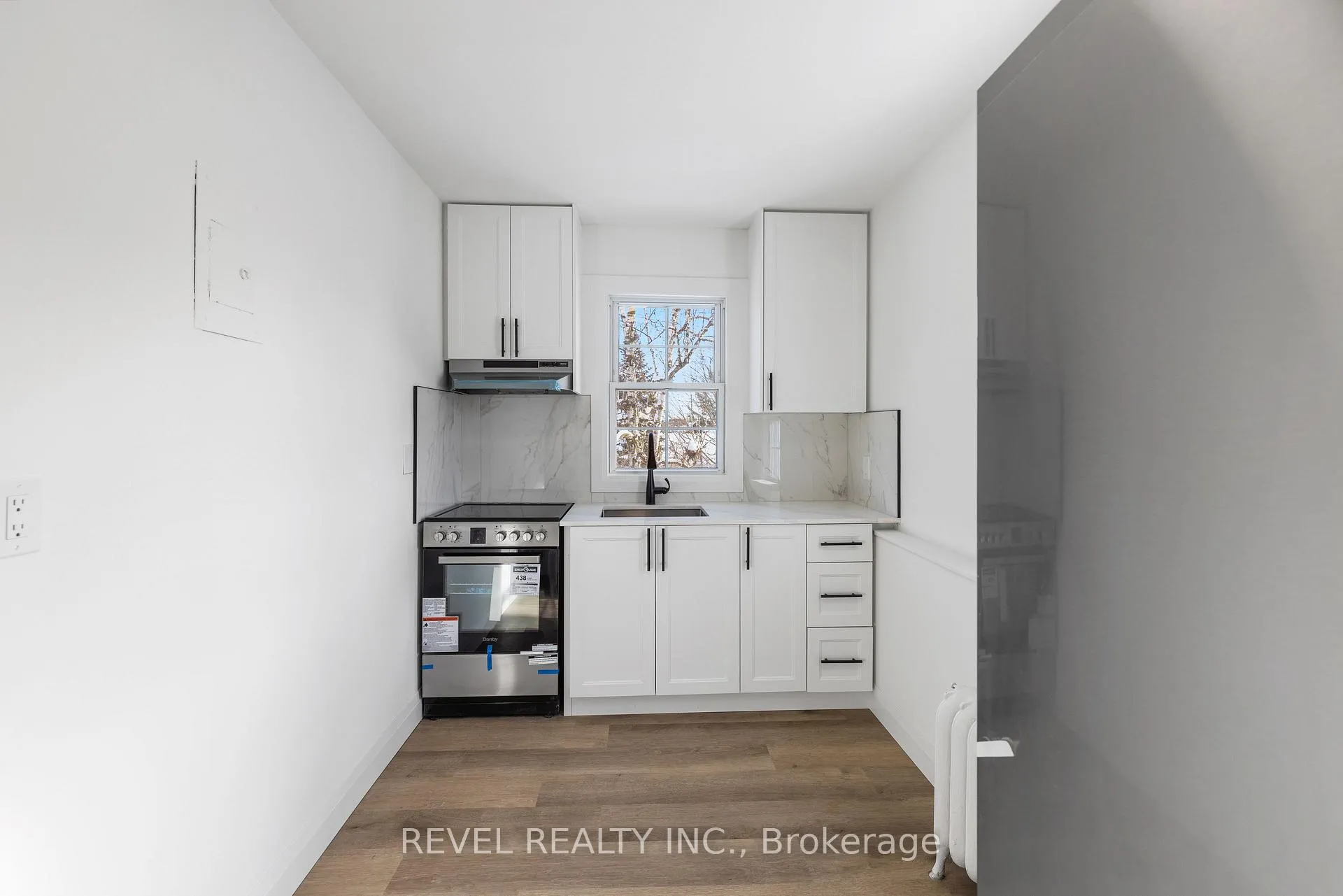 Photo 6 of Unit 201, 46 Nelson Street, Barrie, Codrington — HOMEH