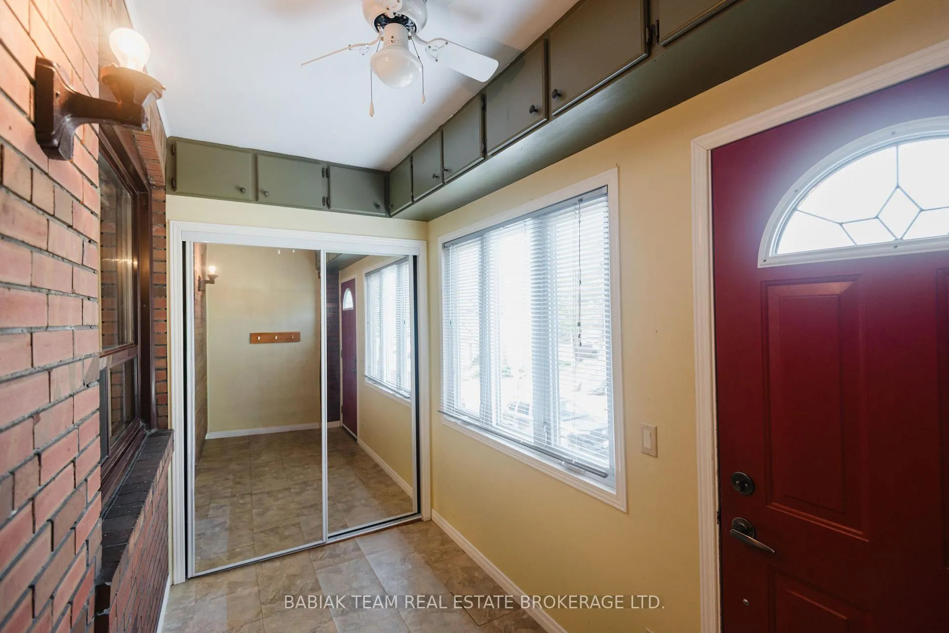Photo 10 of 31 Runnymede Road, Toronto, High Park-Swansea — HOMEH