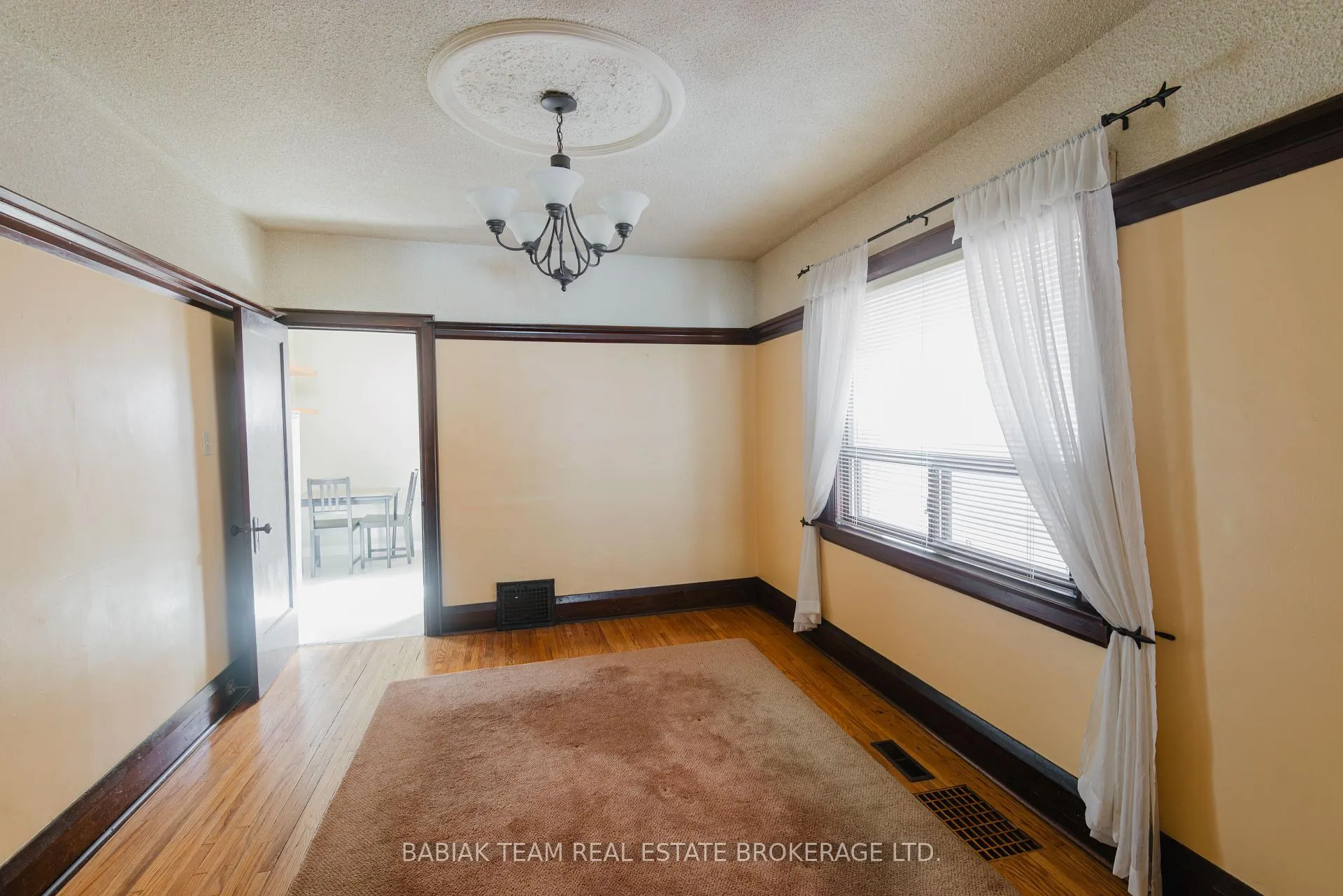 Photo 15 of 31 Runnymede Road, Toronto, High Park-Swansea — HOMEH
