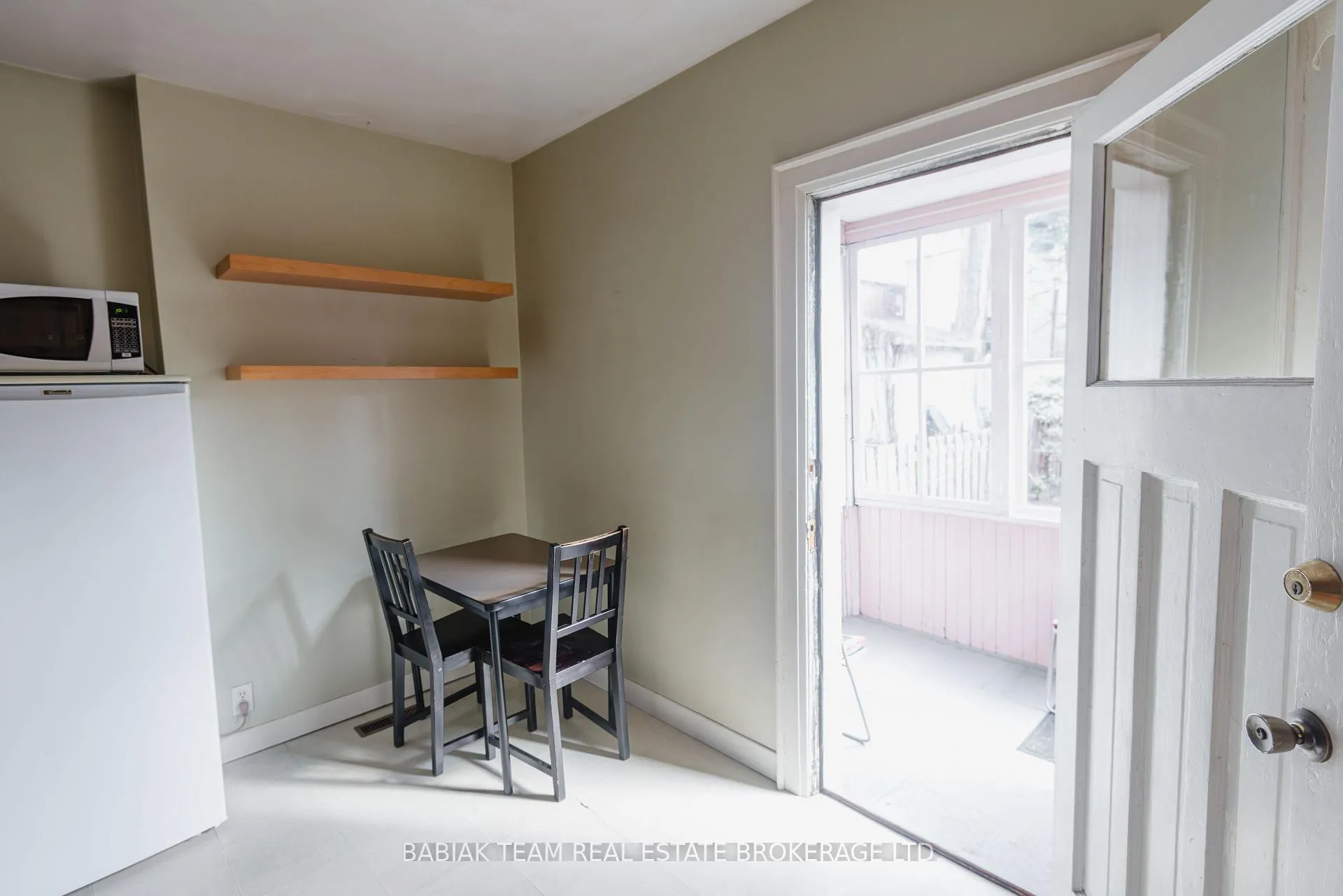 Photo 18 of 31 Runnymede Road, Toronto, High Park-Swansea — HOMEH