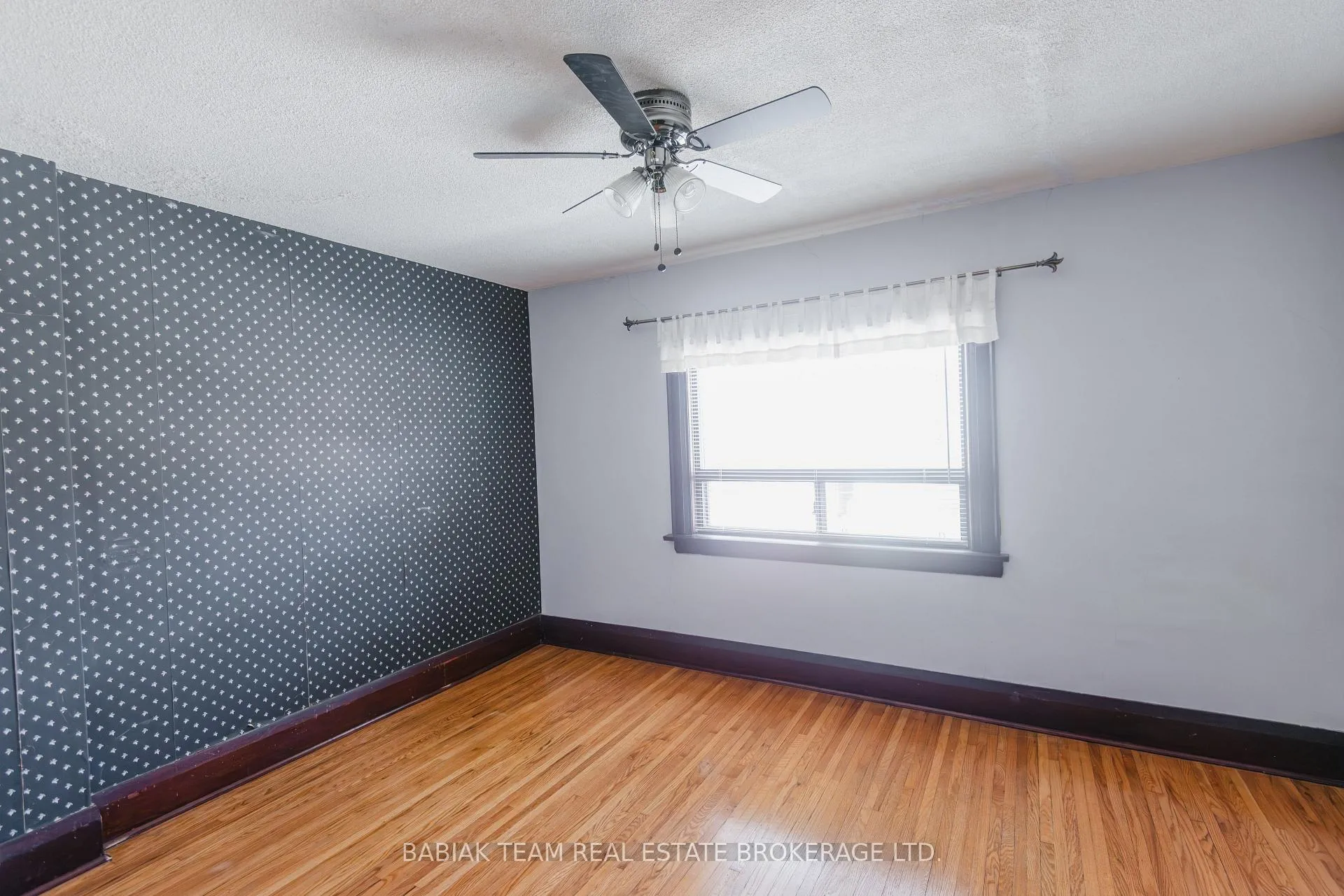 Photo 20 of 31 Runnymede Road, Toronto, High Park-Swansea — HOMEH