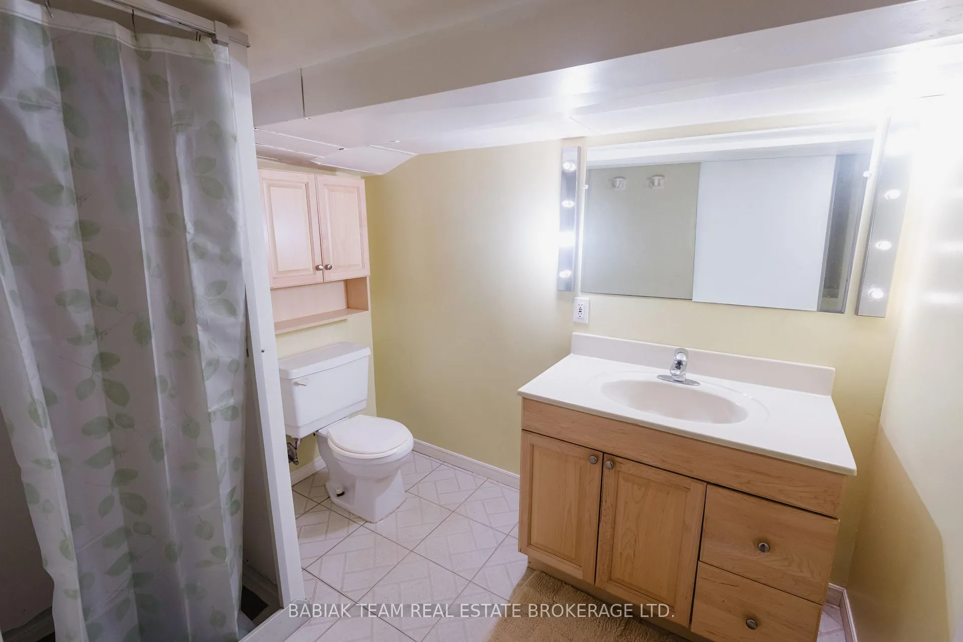 Photo 32 of 31 Runnymede Road, Toronto, High Park-Swansea — HOMEH
