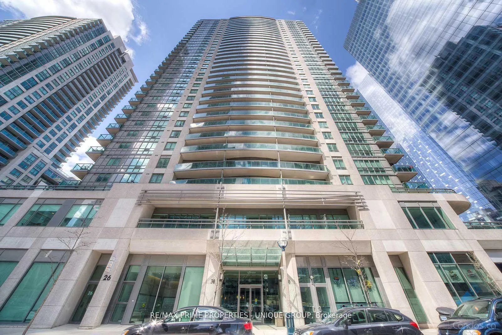 Front of Unit 1906, 30 Grand Trunk Crescent