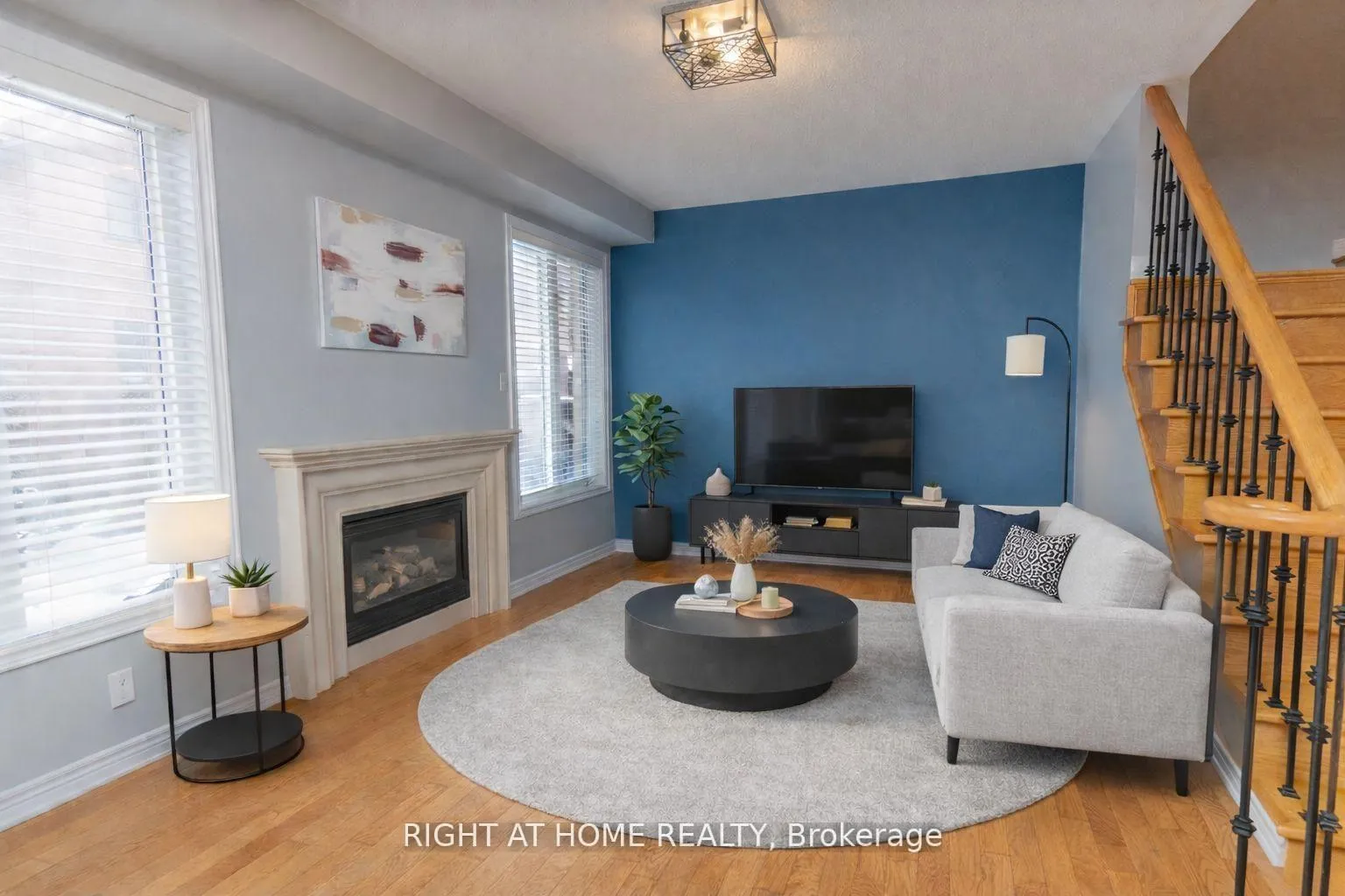 Photo 7 of 58 Capera Drive, Vaughan, Vellore Village — HOMEH