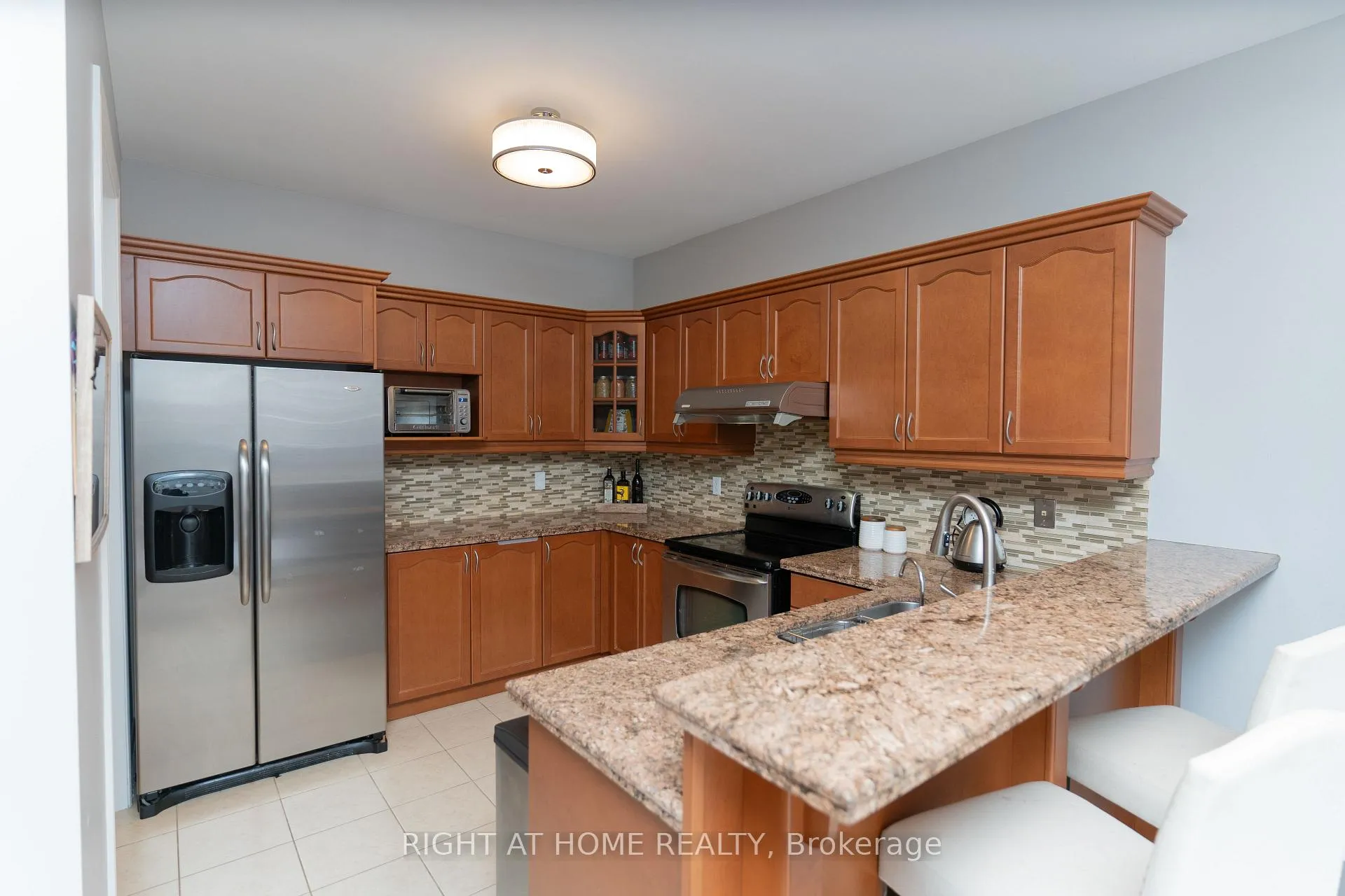 Photo 9 of 58 Capera Drive, Vaughan, Vellore Village — HOMEH