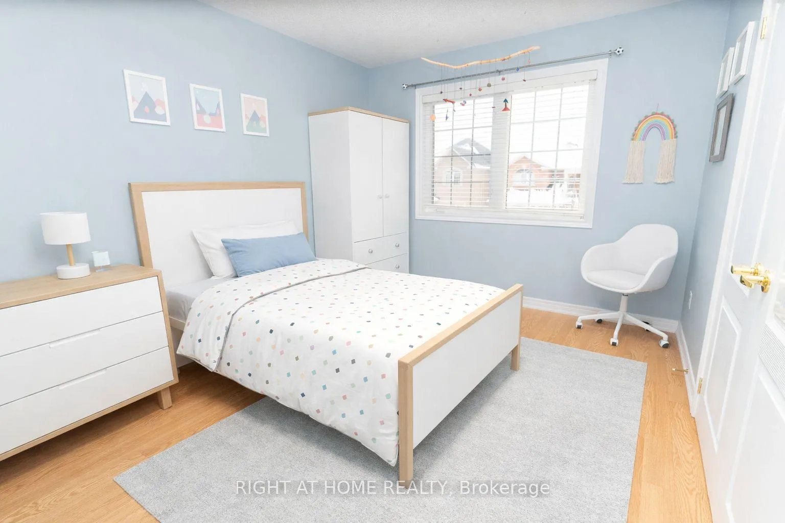 Photo 12 of 58 Capera Drive, Vaughan, Vellore Village — HOMEH