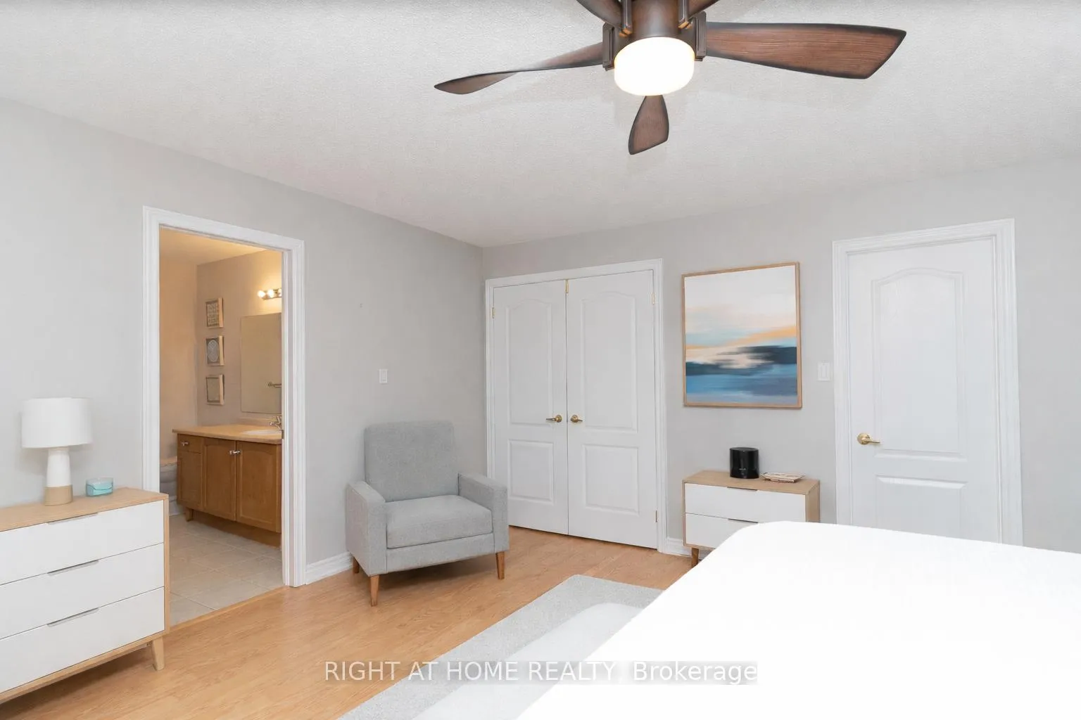 Photo 15 of 58 Capera Drive, Vaughan, Vellore Village — HOMEH