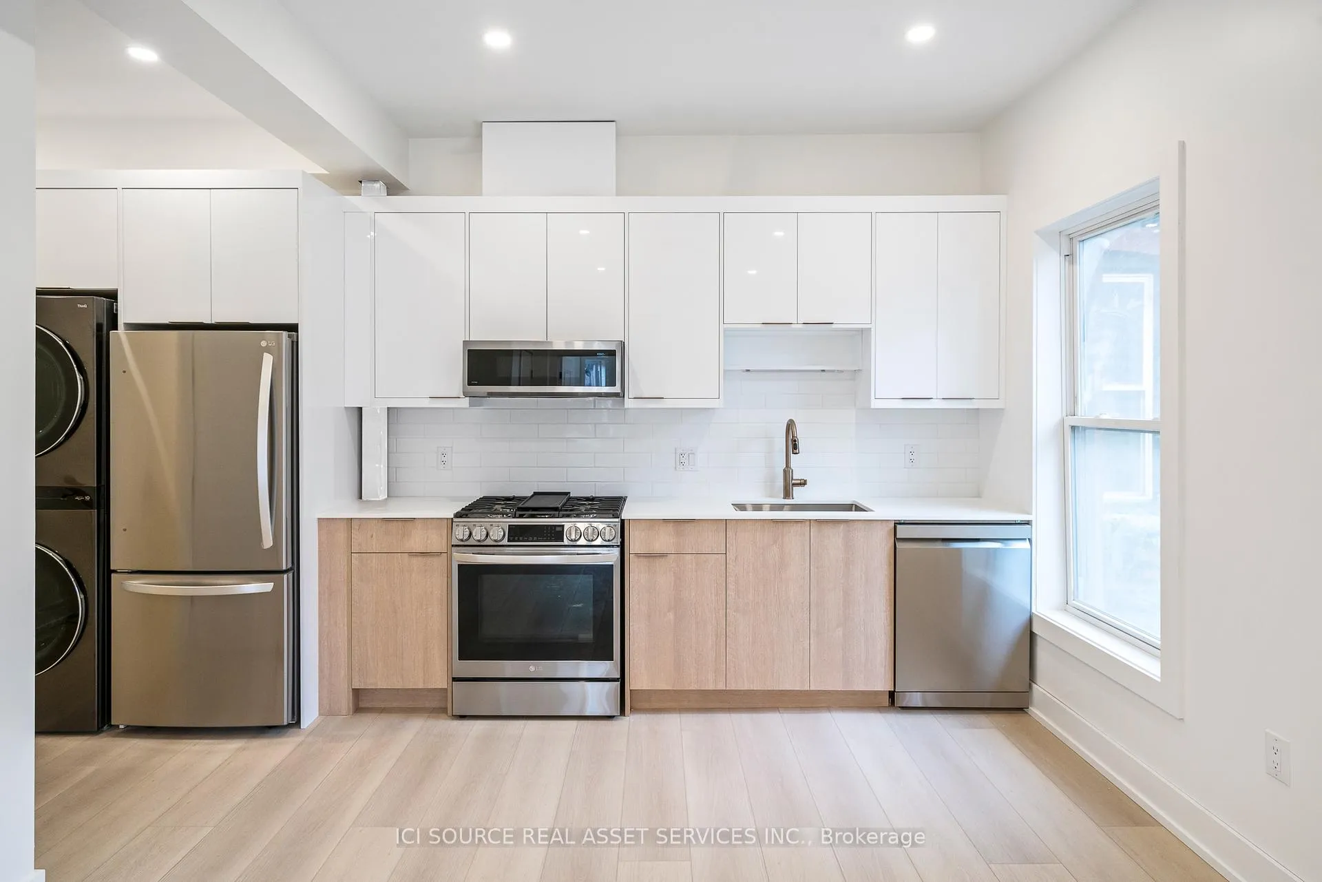 Photo 12 of Unit 1, 42 Ray Street S, Hamilton, Strathcona — HOMEH