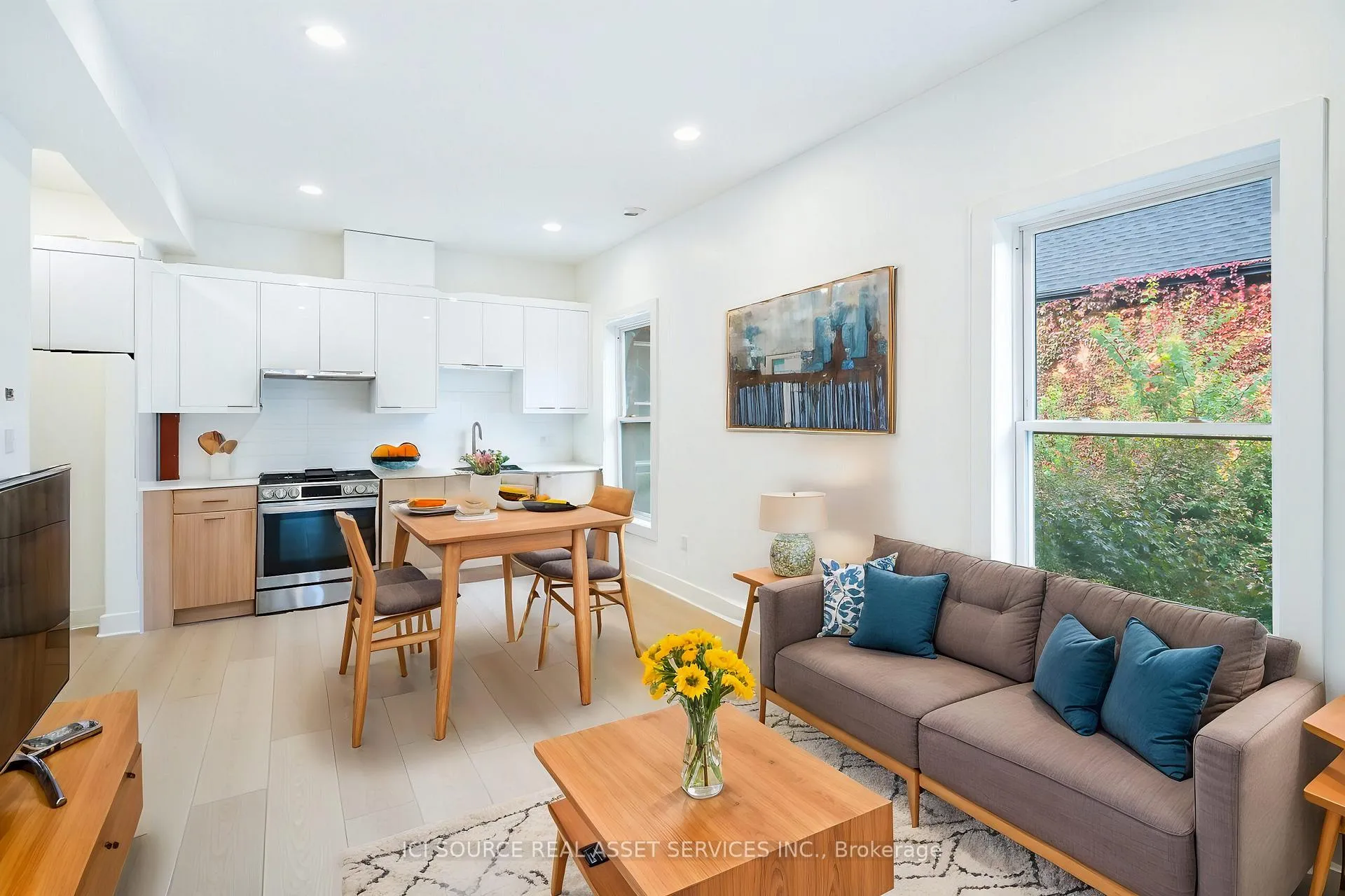 Photo 14 of Unit 1, 42 Ray Street S, Hamilton, Strathcona — HOMEH