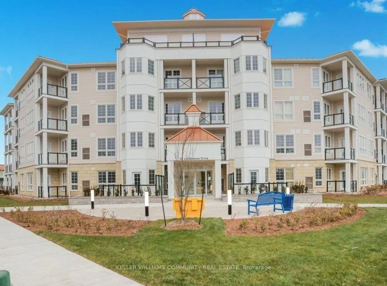 Front of Unit 305, 50 Lakebreeze Drive