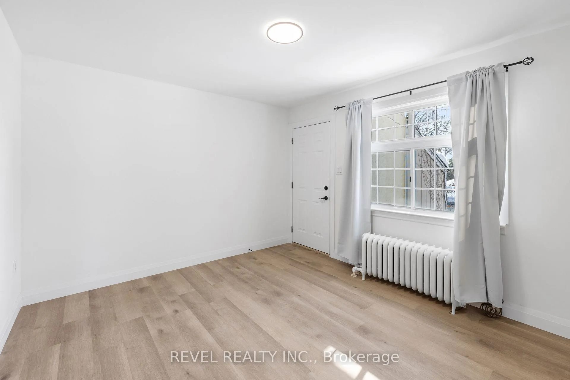 Photo 2 of Unit 202, 46 Nelson Street, Barrie, Codrington — HOMEH