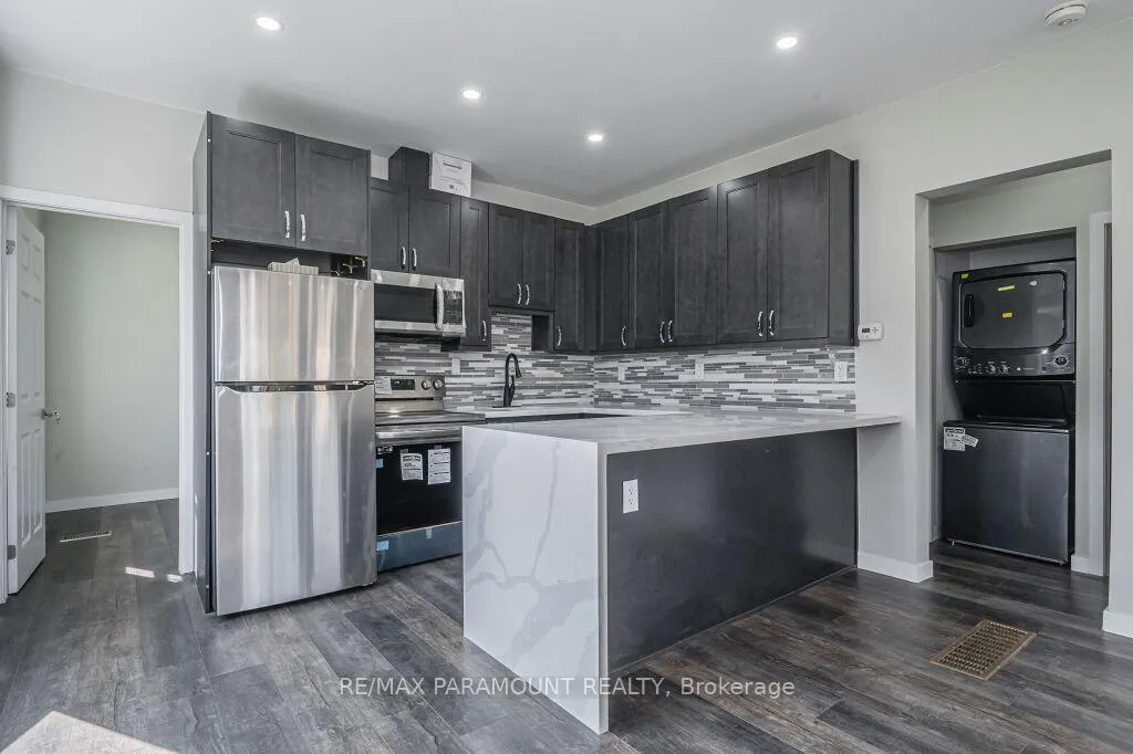 Photo 5 of 103 Peter Street, Kitchener — HOMEH