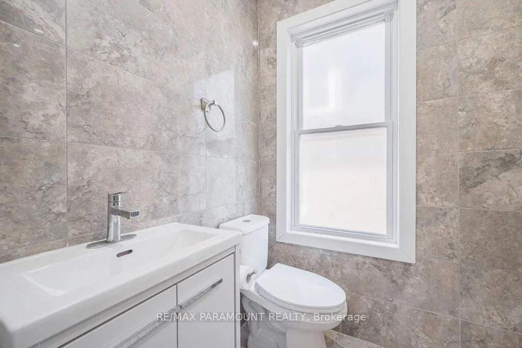 Photo 7 of 103 Peter Street, Kitchener — HOMEH