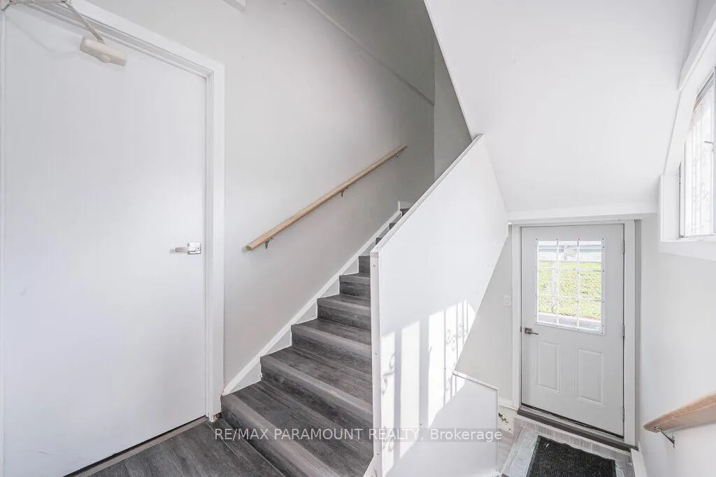Photo 14 of 103 Peter Street, Kitchener — HOMEH