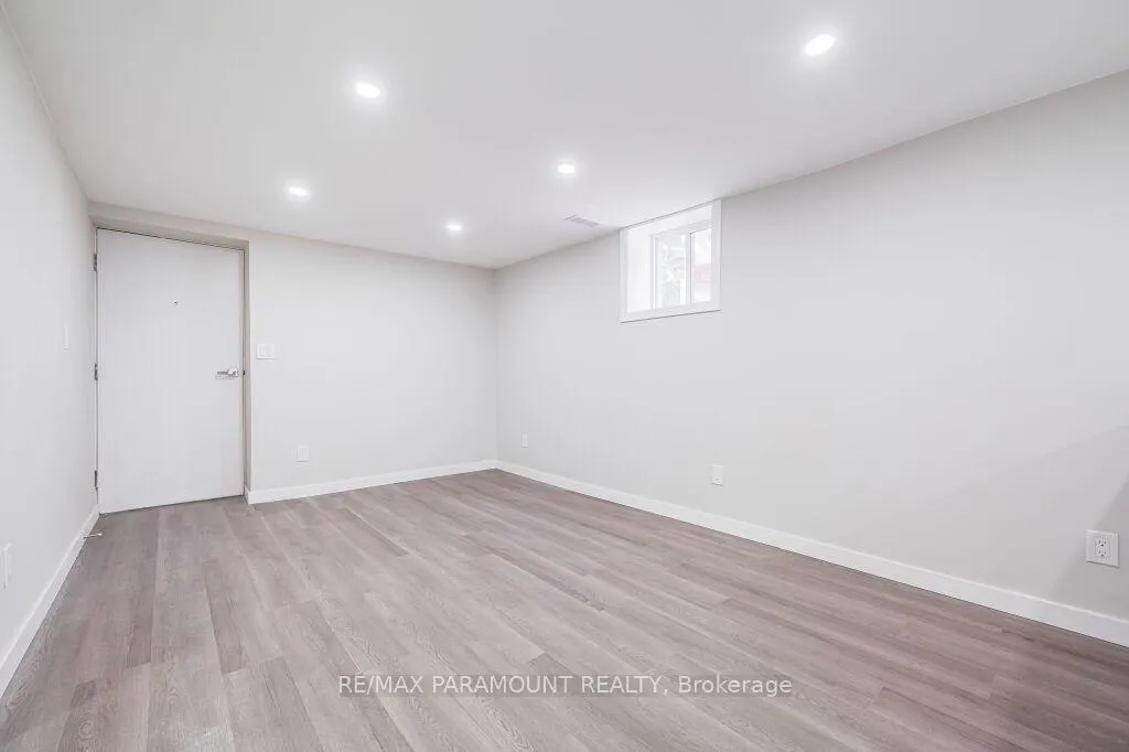 Photo 27 of 103 Peter Street, Kitchener — HOMEH