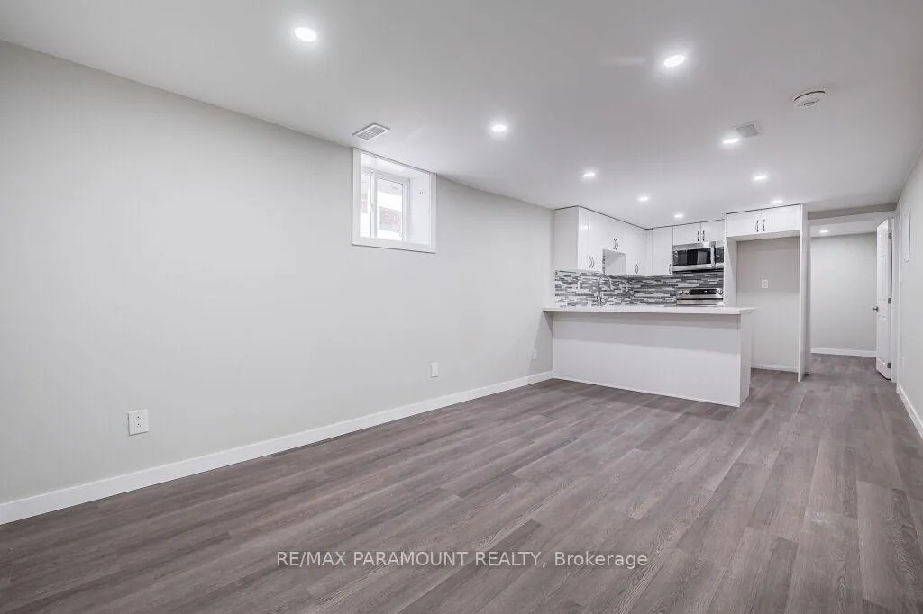 Photo 30 of 103 Peter Street, Kitchener — HOMEH