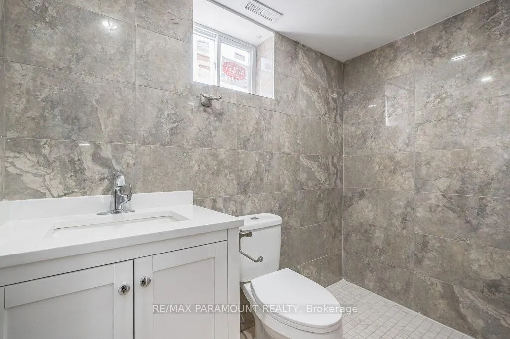 Photo 36 of 103 Peter Street, Kitchener — HOMEH
