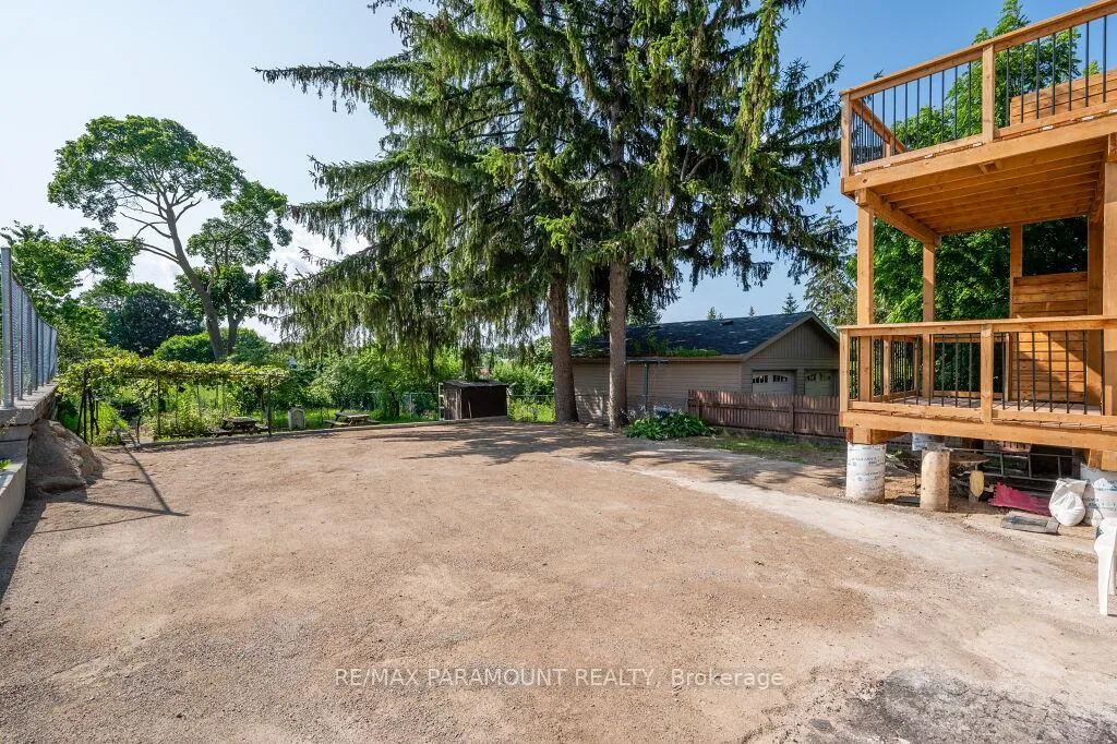 Photo 37 of 103 Peter Street, Kitchener — HOMEH