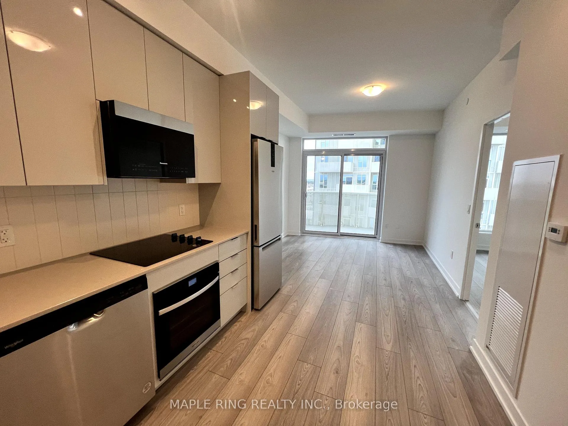 Front of Unit 1011, 474 Caldari Road