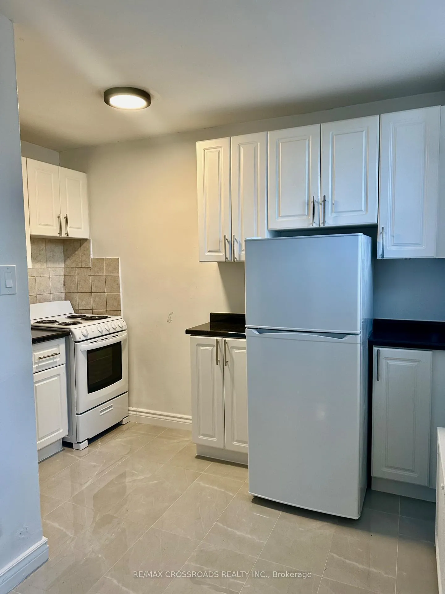Photo 3 of Unit B08, 2770 Yonge Street, Toronto, Lawrence Park South — HOMEH