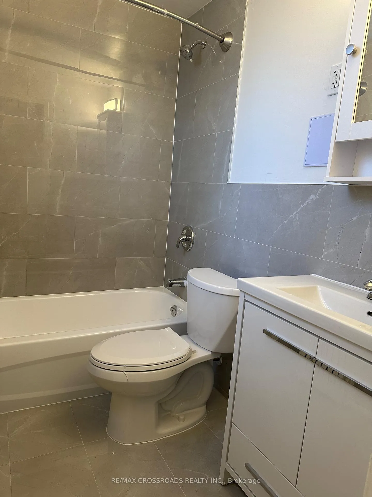 Photo 8 of Unit B08, 2770 Yonge Street, Toronto, Lawrence Park South — HOMEH