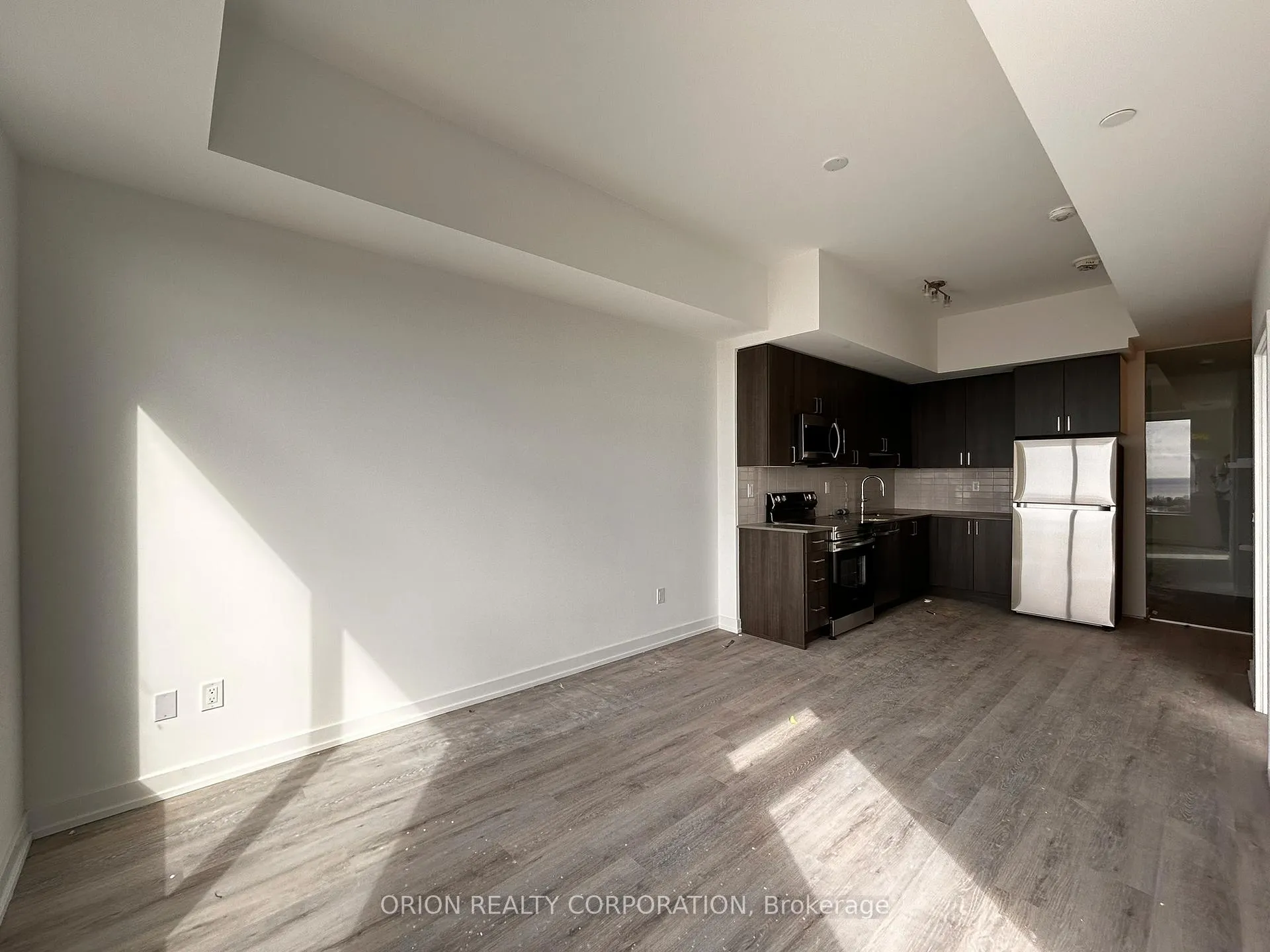 Photo 3 of Unit 2903, 1435 Celebration Drive, Pickering, Bay Ridges — HOMEH