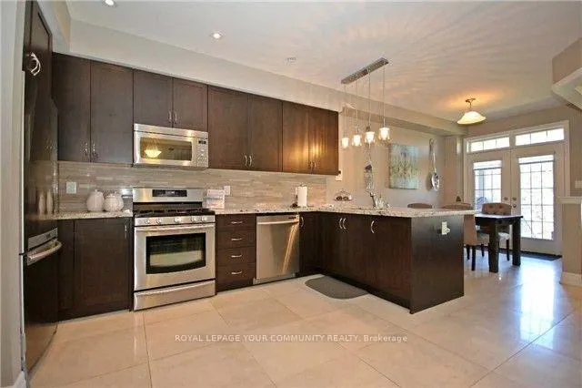 Photo 3 of 86 Alex Campbell Crescent, King, King City — HOMEH