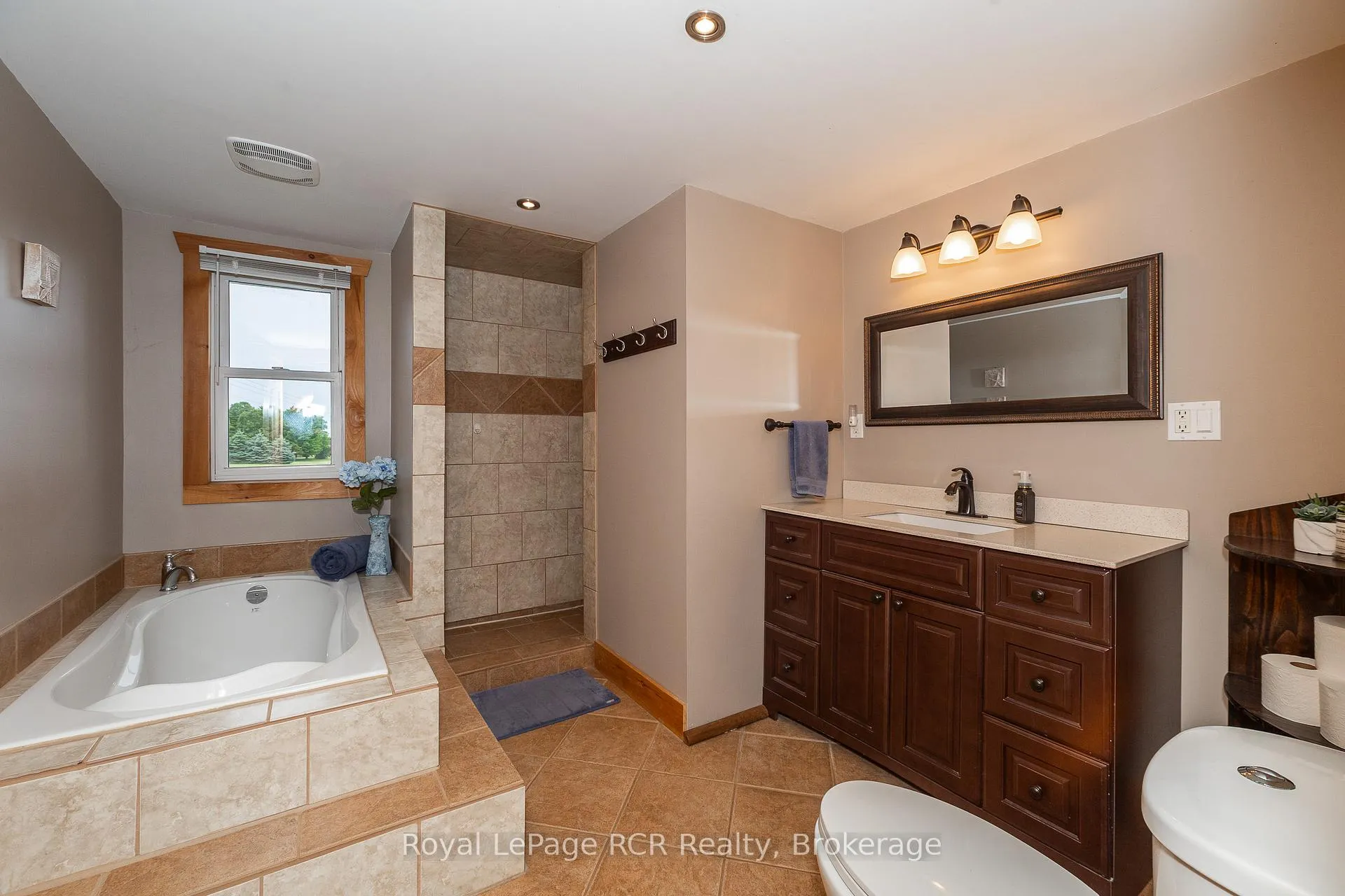 Photo 10 of 406428 Grey Rd 4, Grey Highlands — HOMEH