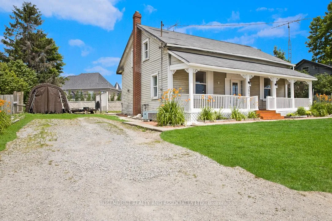 Photo 2 of Unit A, 2952 King Road, King, King City — HOMEH