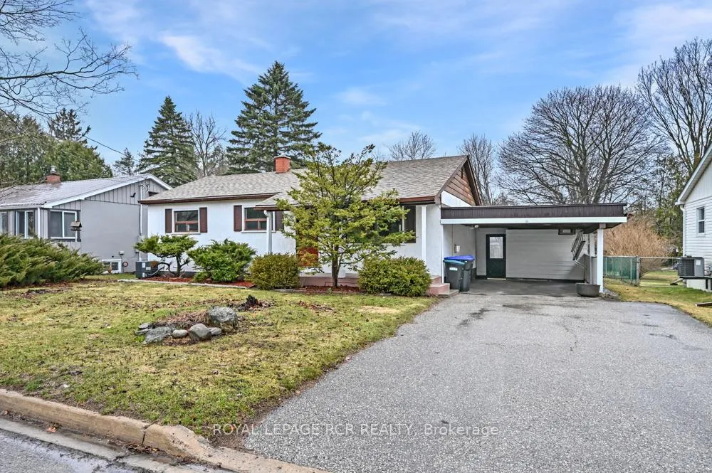 Photo 2 of 36 Maple Lane, New Tecumseth, Alliston — HOMEH