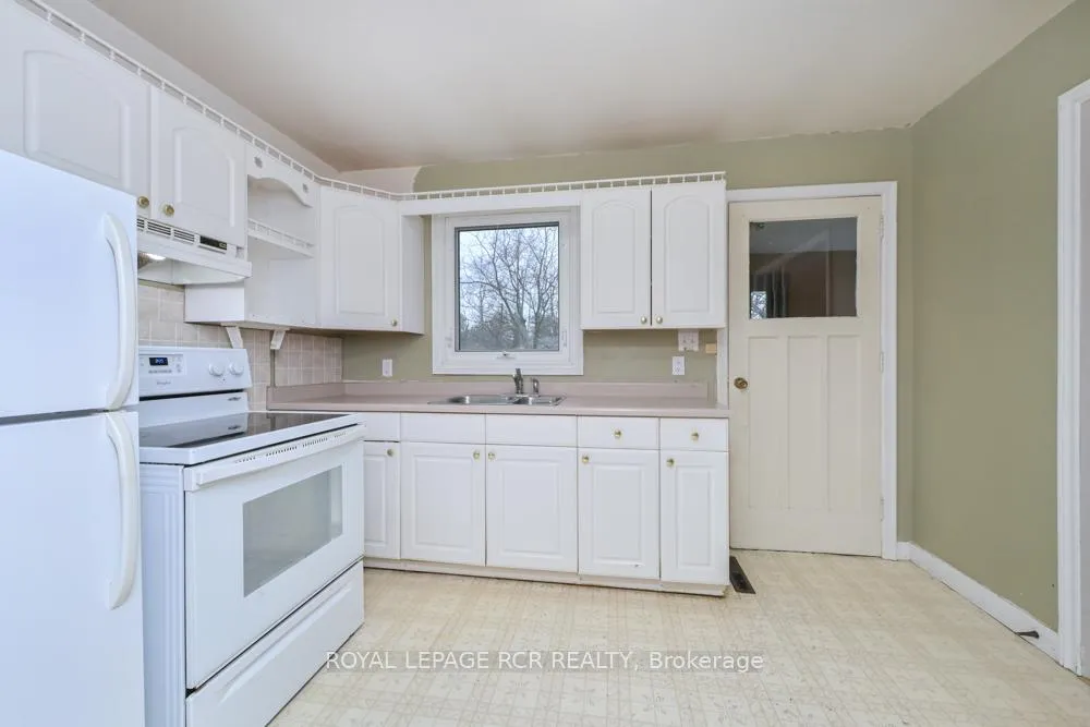 Photo 12 of 36 Maple Lane, New Tecumseth, Alliston — HOMEH