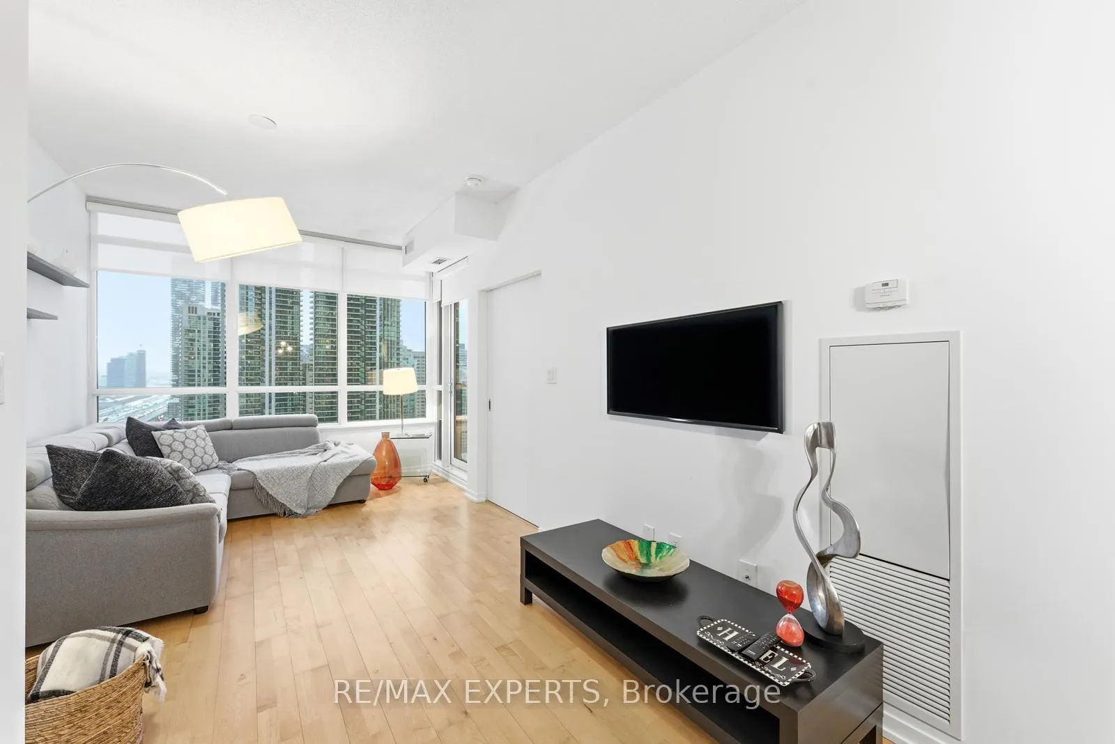 Photo 1 of Unit 2405, 55 Bremner Boulevard, Toronto, Waterfront Communities — HOMEH