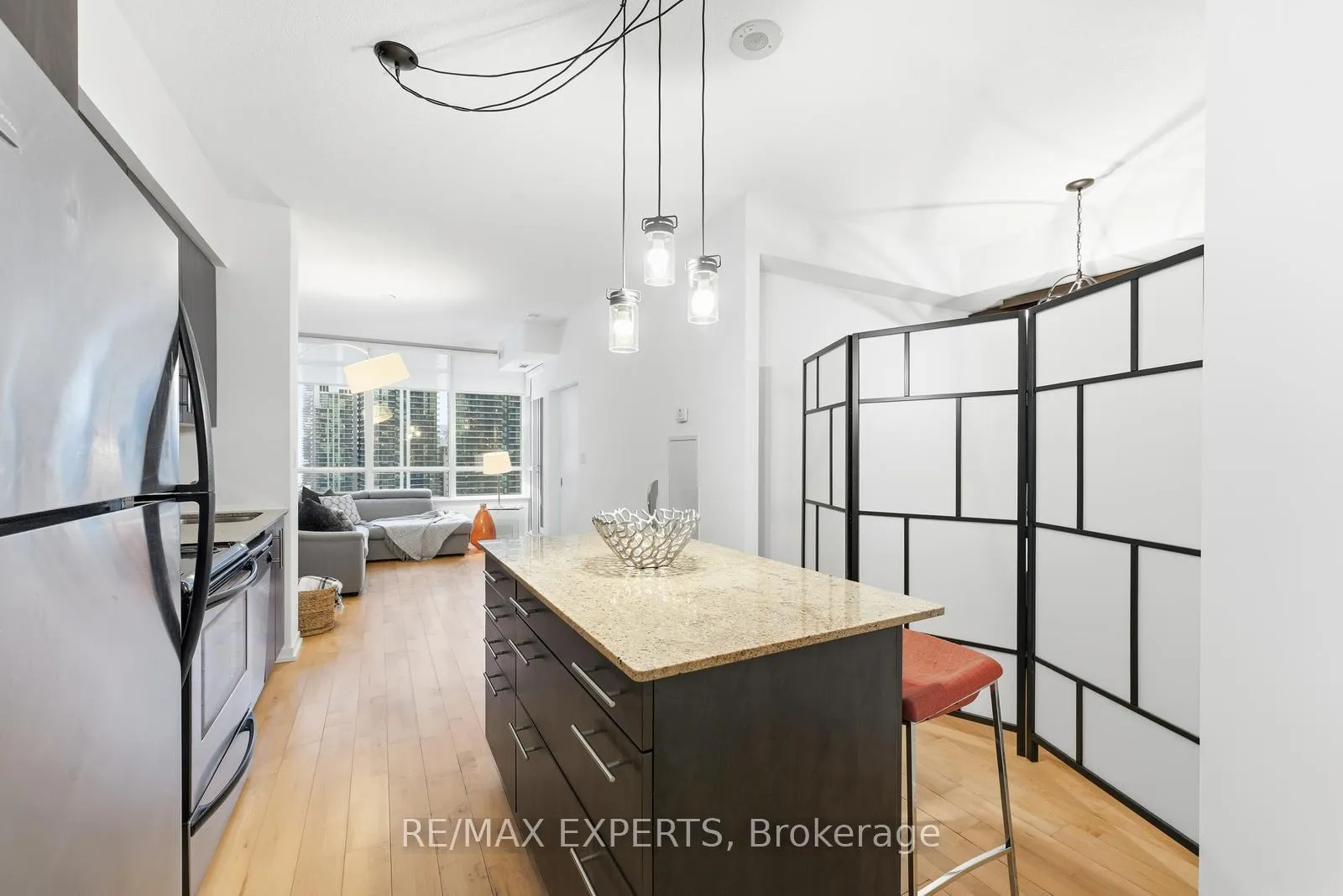 Photo 4 of Unit 2405, 55 Bremner Boulevard, Toronto, Waterfront Communities — HOMEH