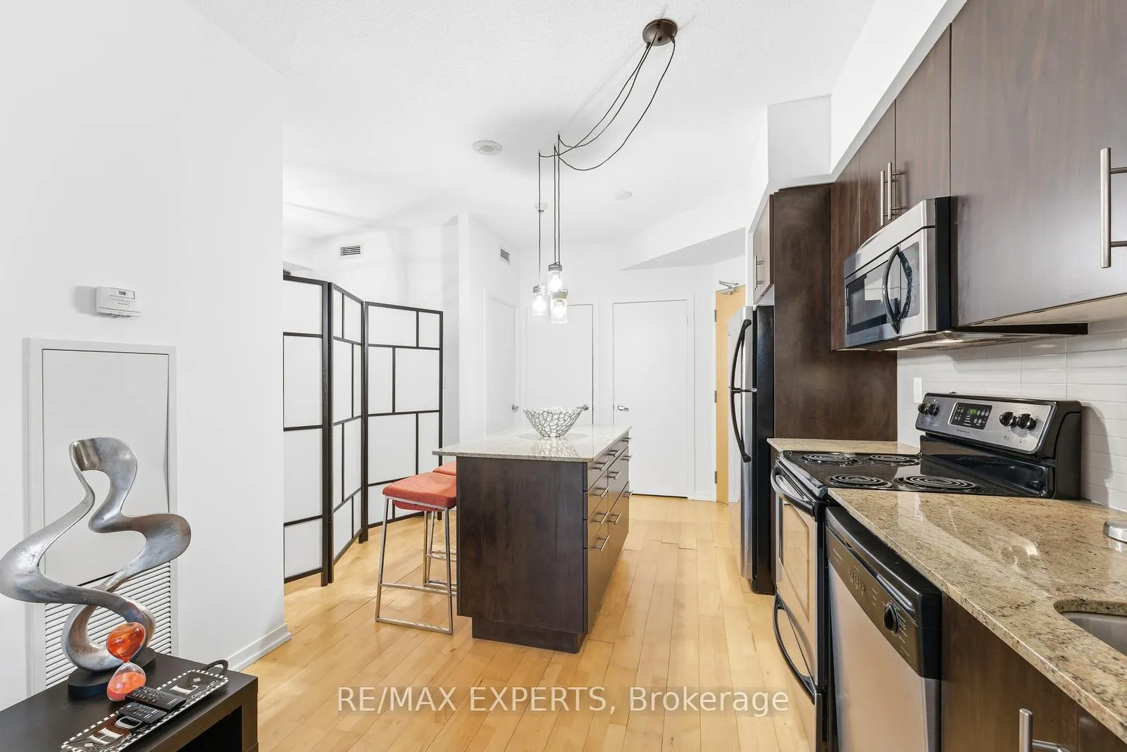 Photo 7 of Unit 2405, 55 Bremner Boulevard, Toronto, Waterfront Communities — HOMEH