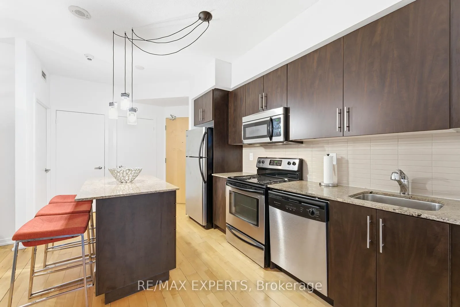 Photo 8 of Unit 2405, 55 Bremner Boulevard, Toronto, Waterfront Communities — HOMEH