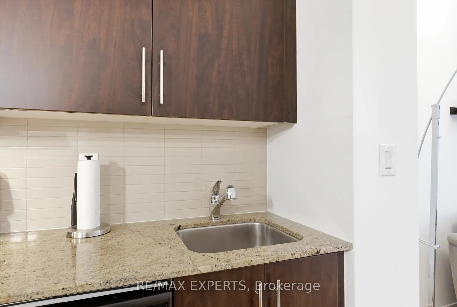 Photo 10 of Unit 2405, 55 Bremner Boulevard, Toronto, Waterfront Communities — HOMEH