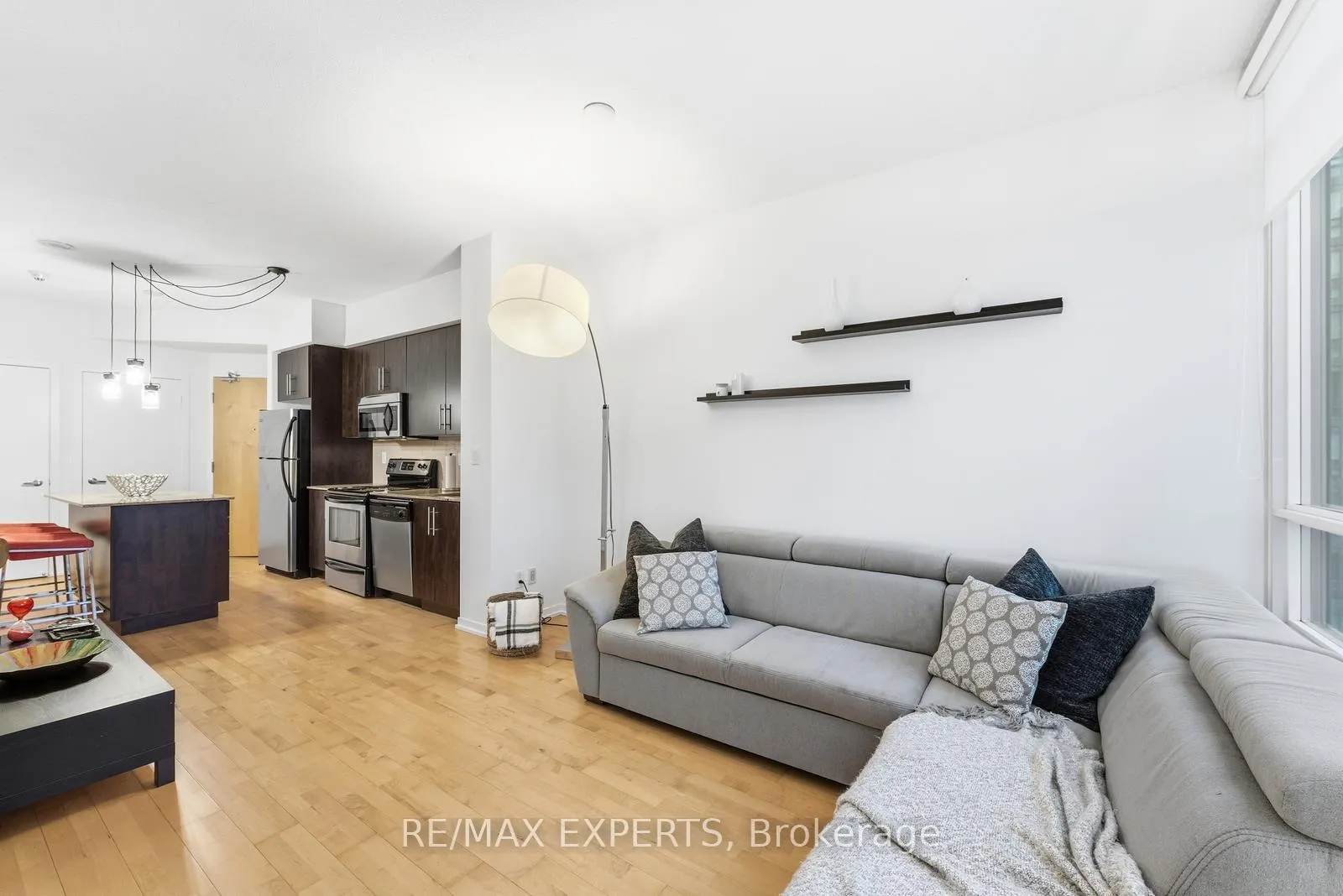 Photo 16 of Unit 2405, 55 Bremner Boulevard, Toronto, Waterfront Communities — HOMEH
