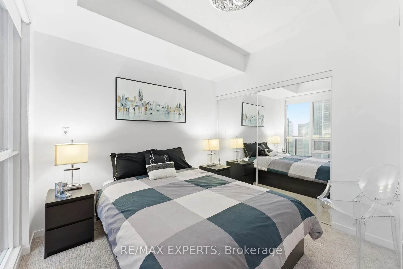 Photo 18 of Unit 2405, 55 Bremner Boulevard, Toronto, Waterfront Communities — HOMEH