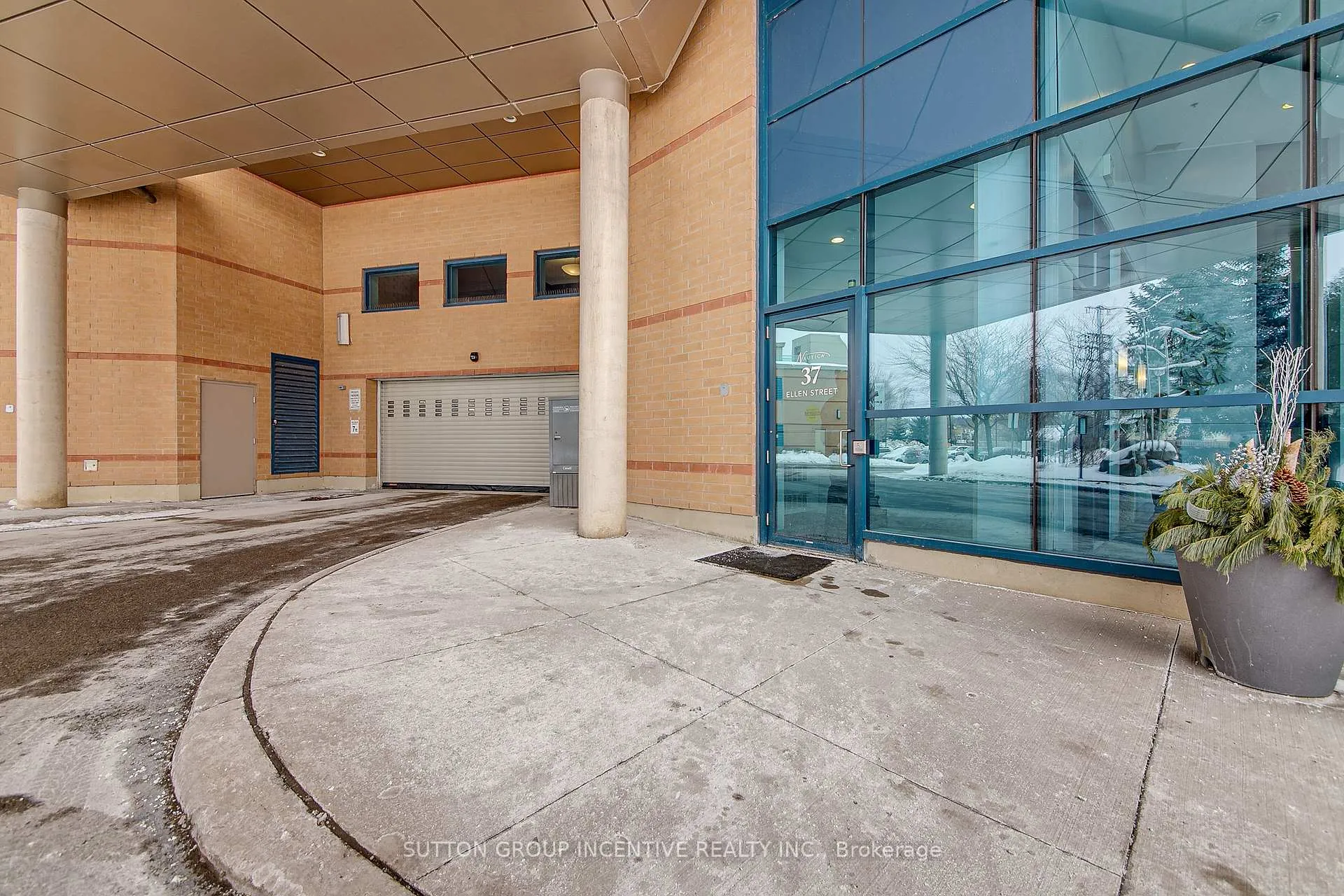 Photo 30 of Unit 505, 37 Ellen Street, Barrie, Lakeshore — HOMEH
