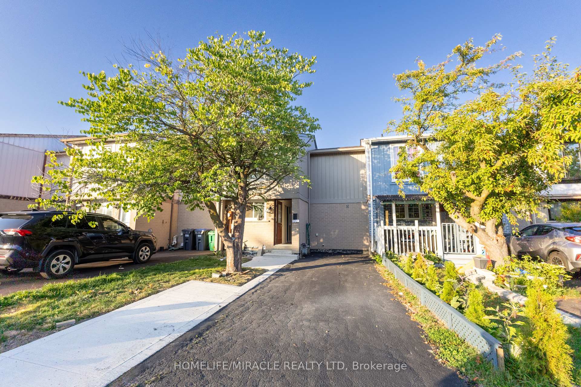 Photo 1 of 8 Grand Valley Drive, Brampton, Northgate — HOMEH