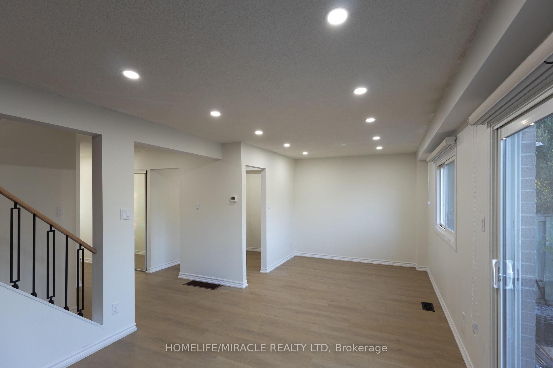 Photo 9 of 8 Grand Valley Drive, Brampton, Northgate — HOMEH