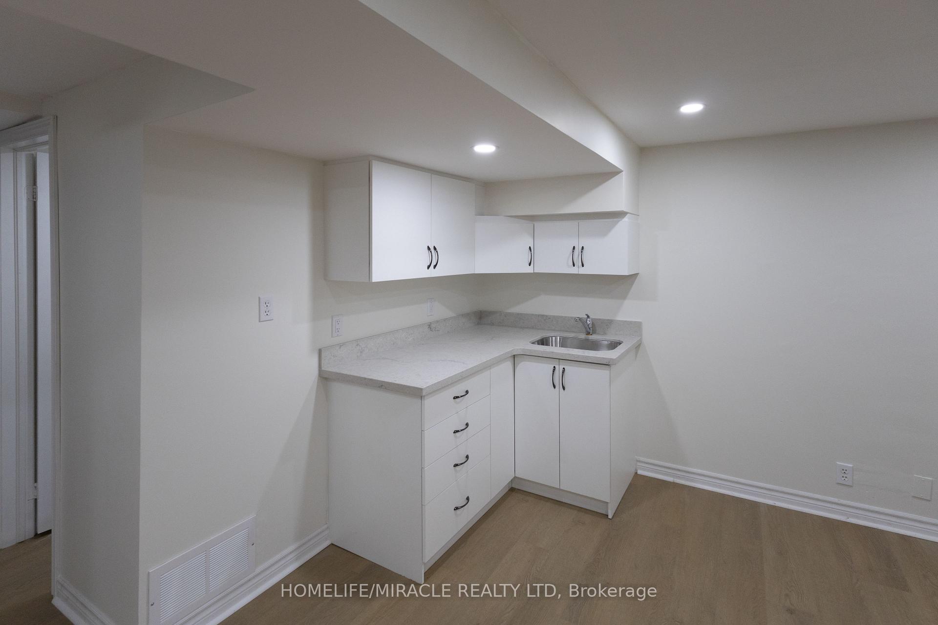 Photo 27 of 8 Grand Valley Drive, Brampton, Northgate — HOMEH