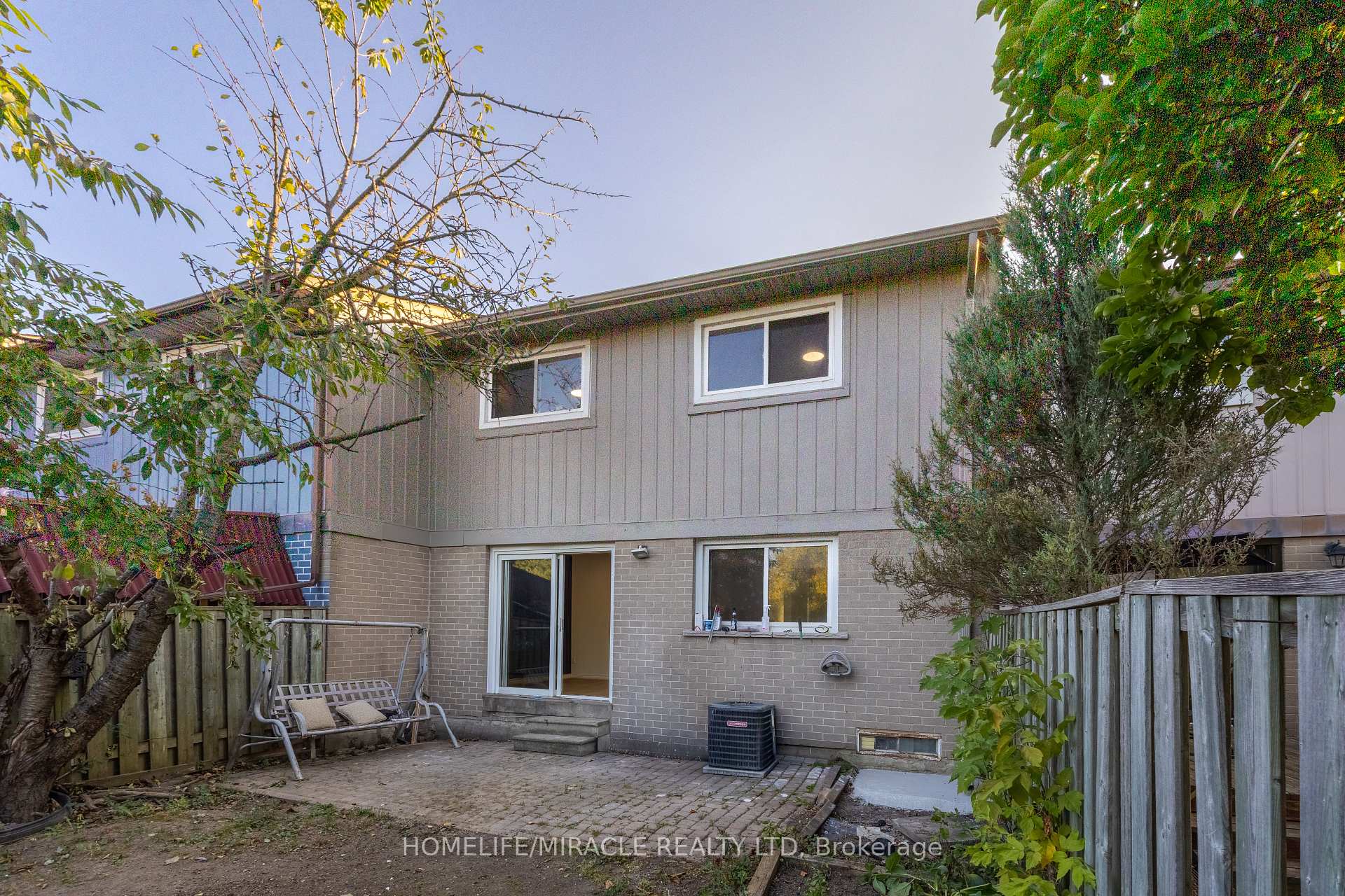 Photo 31 of 8 Grand Valley Drive, Brampton, Northgate — HOMEH