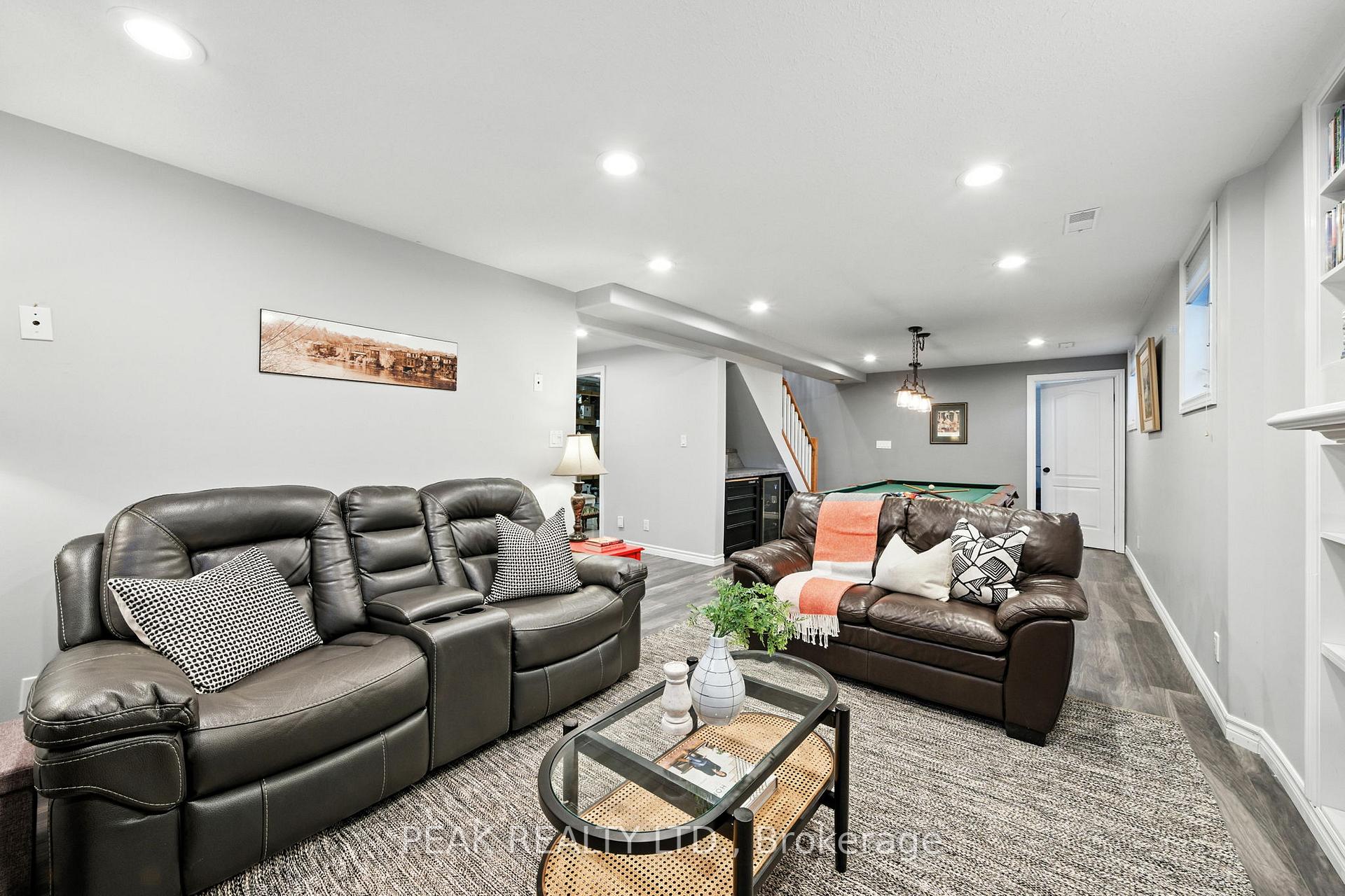 Photo 35 of 28 Macpherson Drive, Brant, Paris — HOMEH