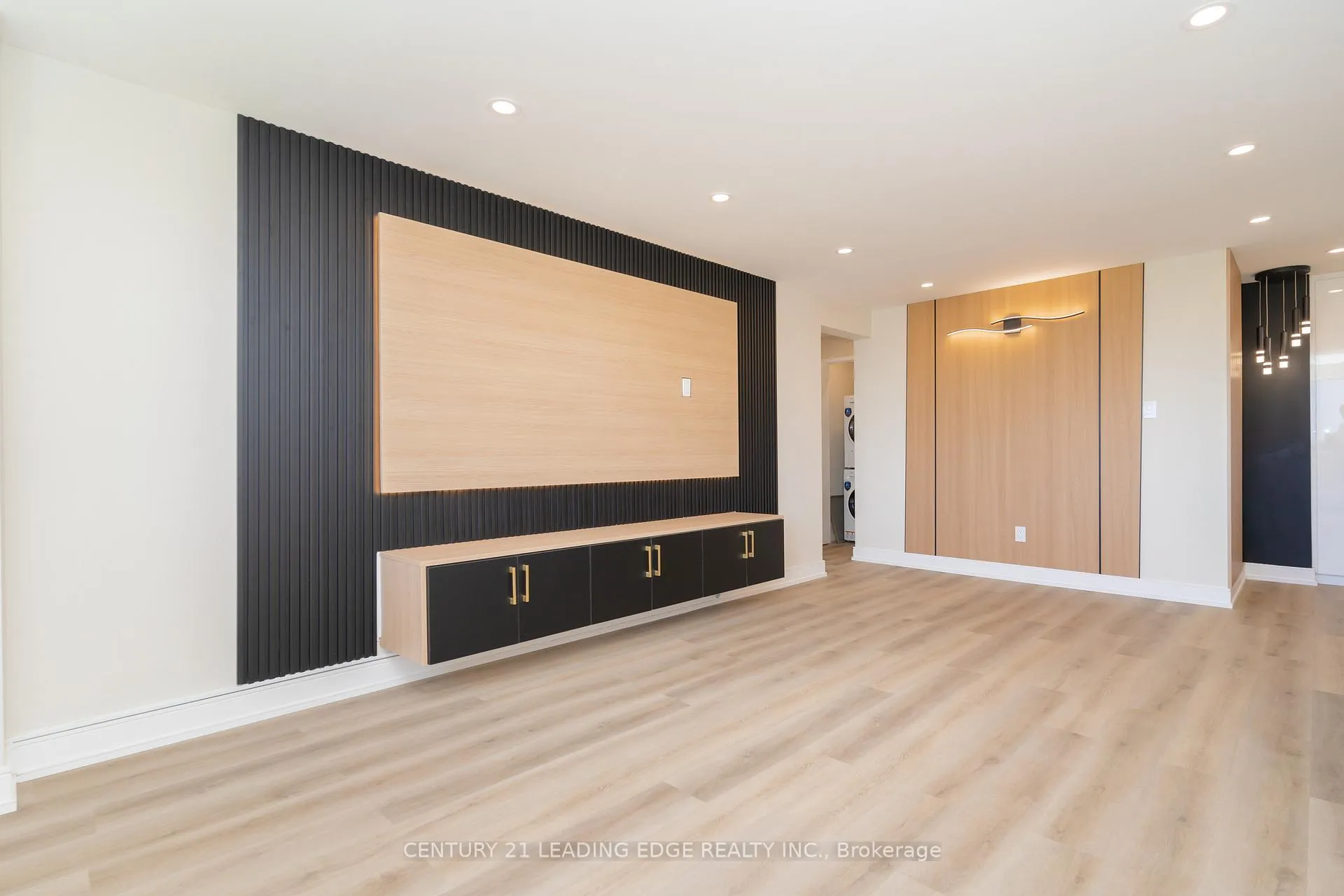 Photo 11 of Unit 1206, 725 Don Mills Road, Toronto, Flemingdon Park — HOMEH