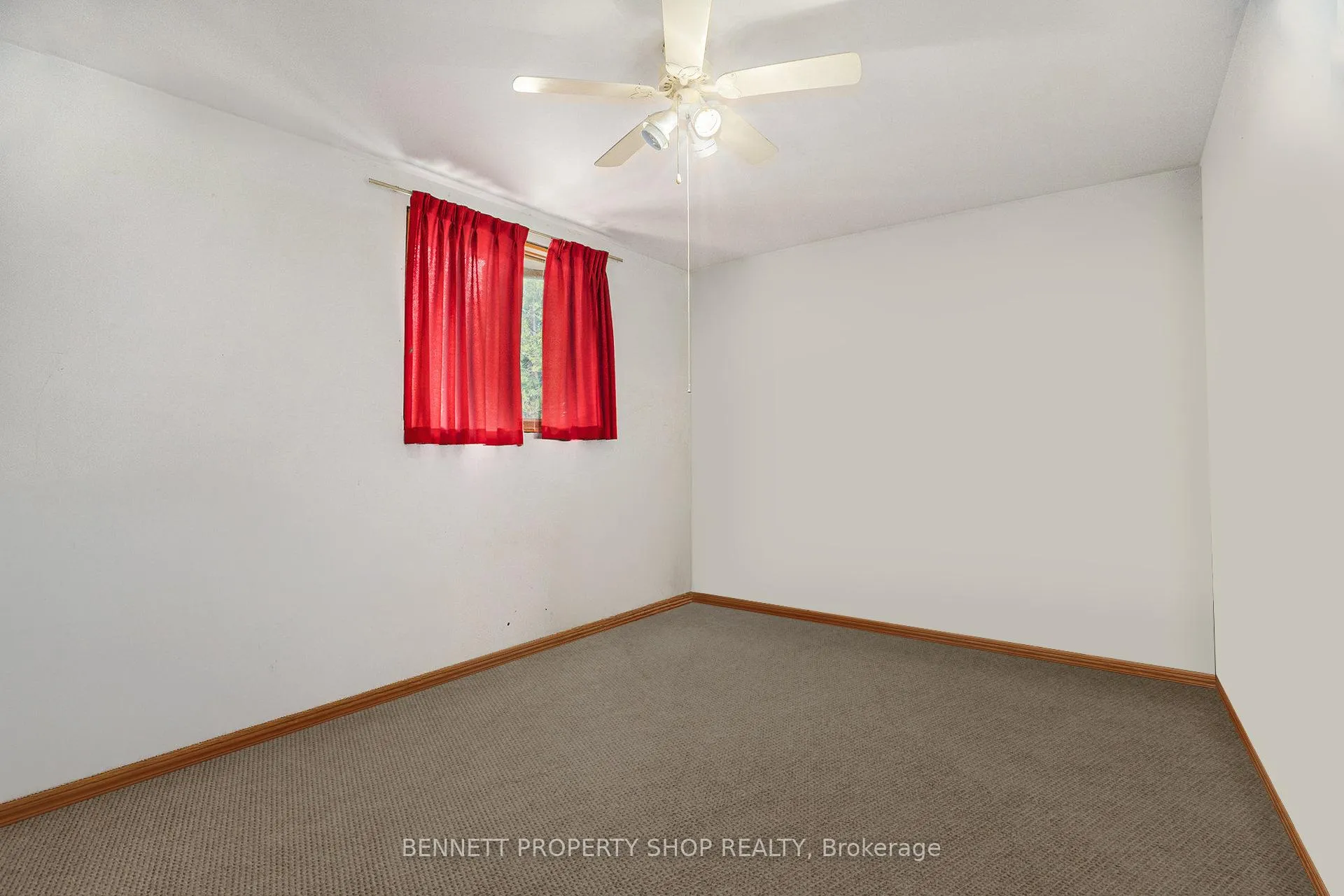 Photo 13 of 2488 Marshwood Road, Ottawa, Huntley Ward (North West) — HOMEH