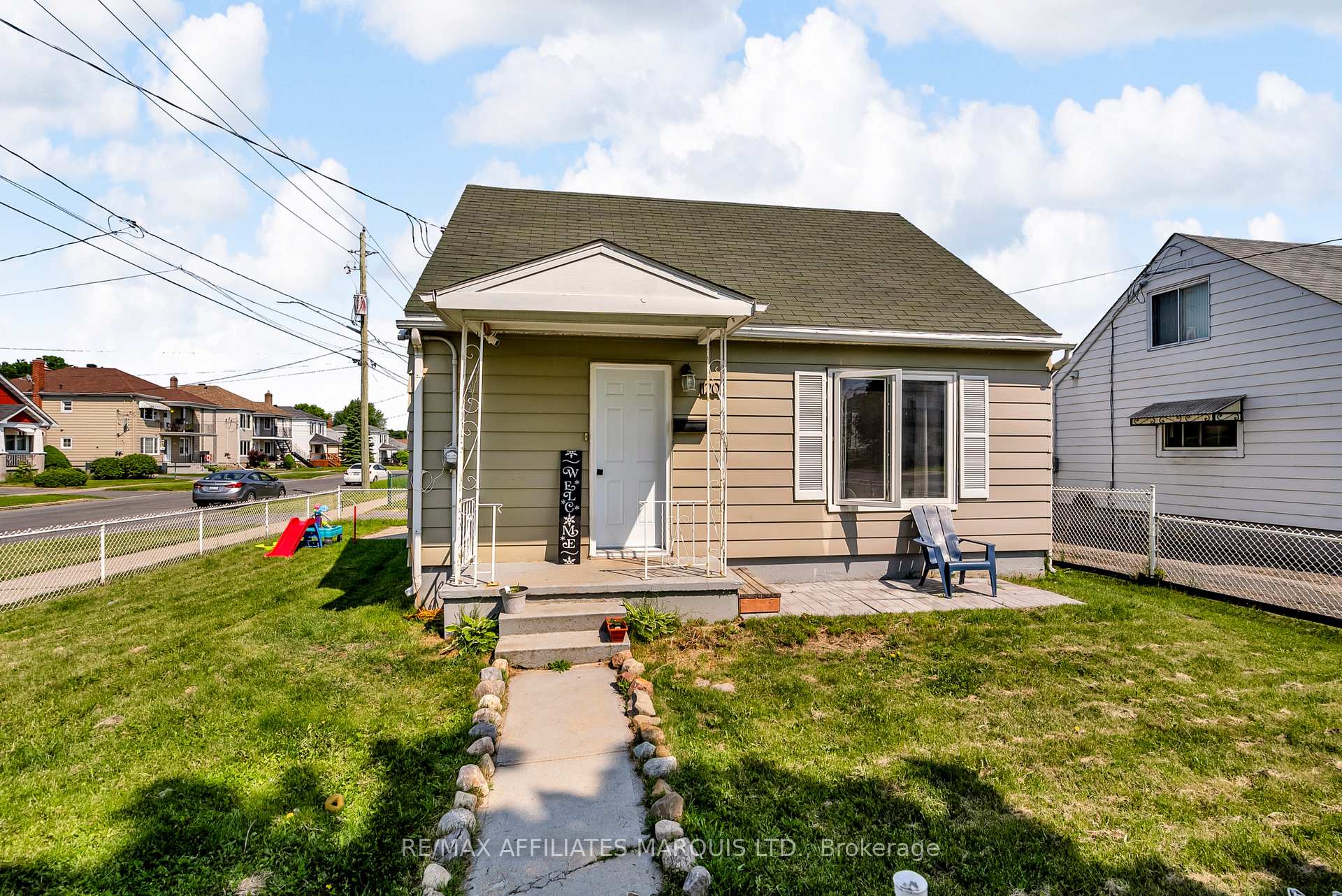 Photo 1 of 1202 Second Street E, Cornwall — HOMEH