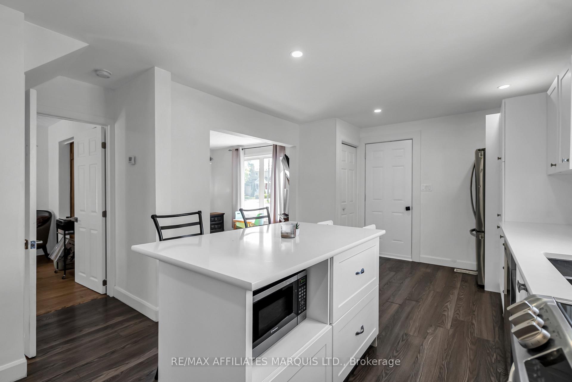 Photo 7 of 1202 Second Street E, Cornwall — HOMEH