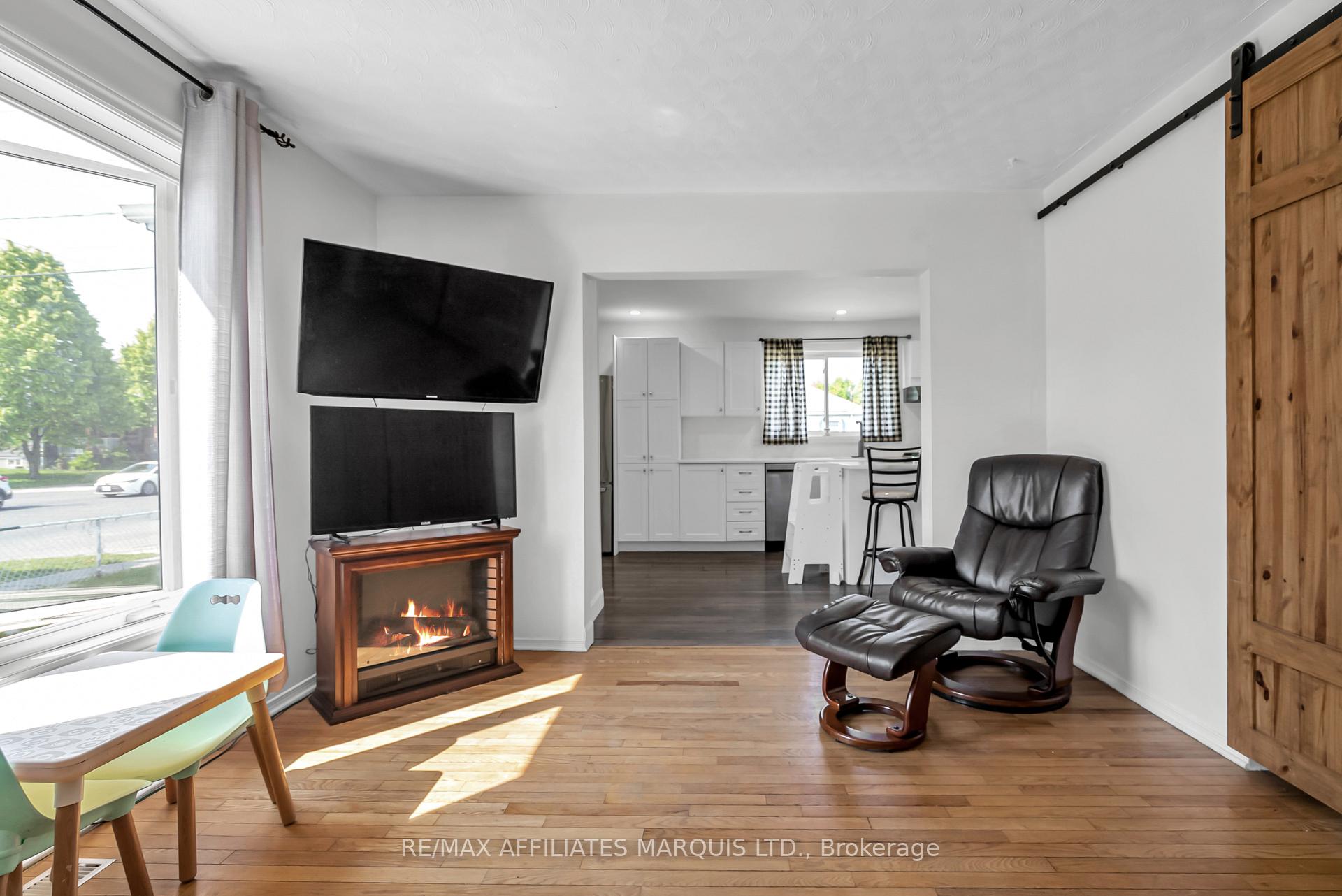 Photo 8 of 1202 Second Street E, Cornwall — HOMEH
