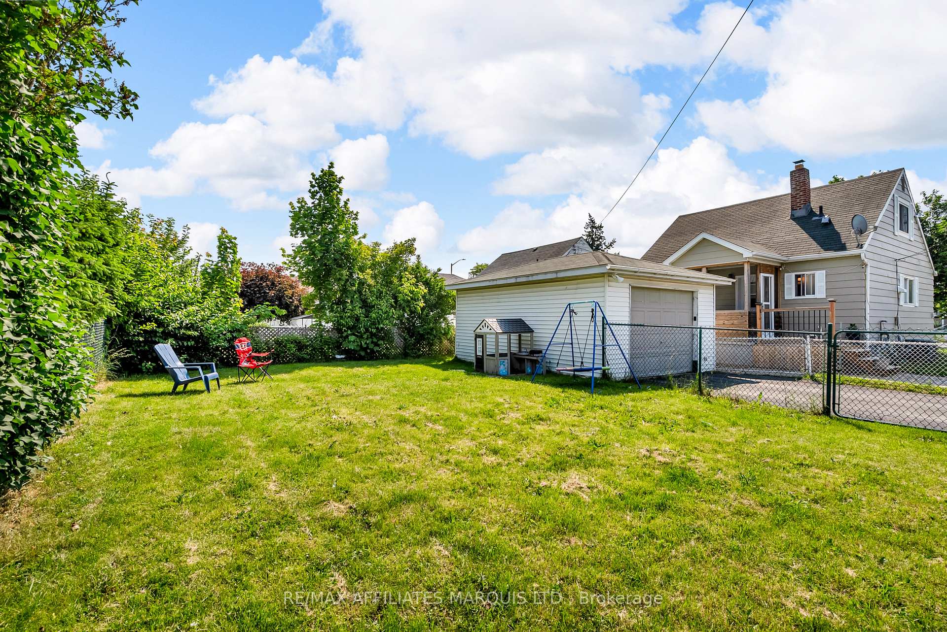 Photo 23 of 1202 Second Street E, Cornwall — HOMEH